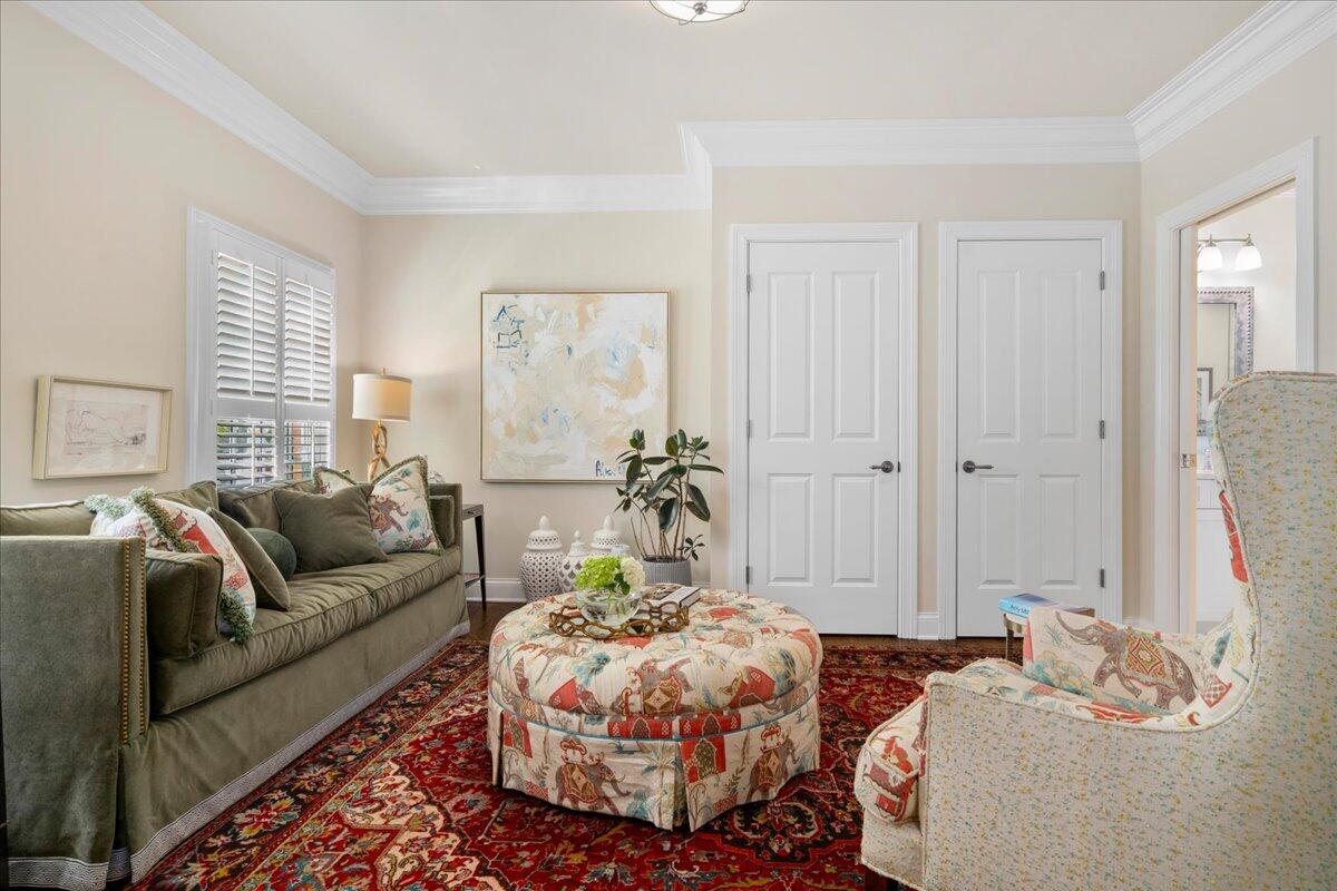 558 Central Avenue Property Photo 8