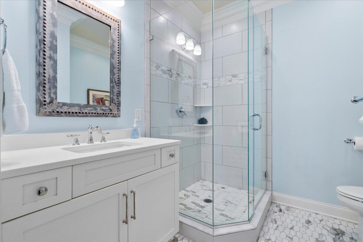 558 Central Avenue Property Photo 10