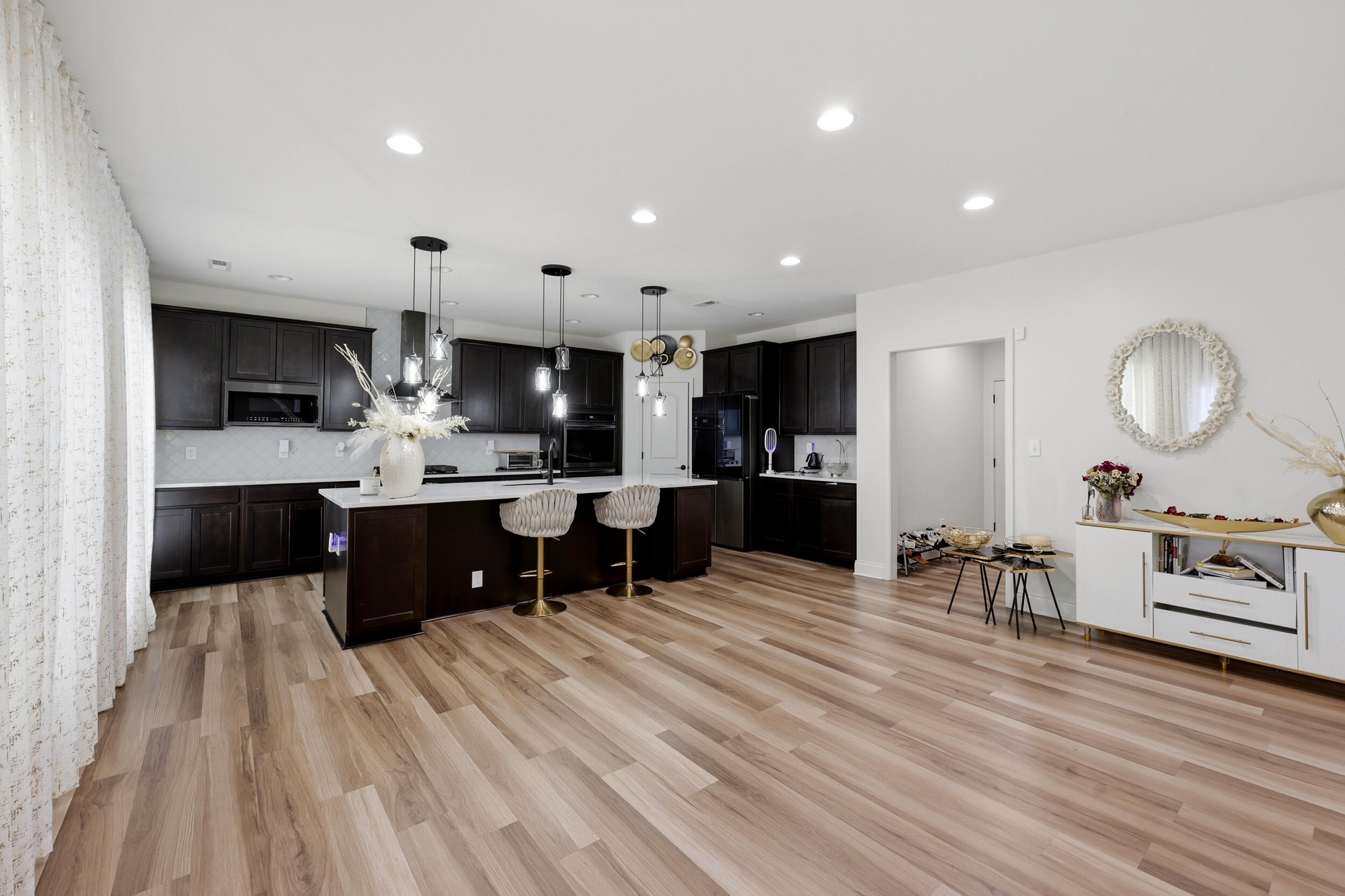 592 Windflower Way Property Photo 10
