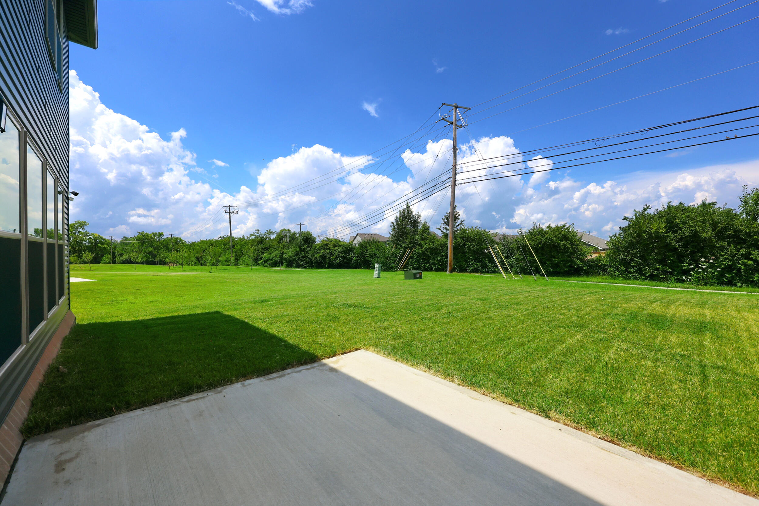 592 Windflower Way Property Photo 25