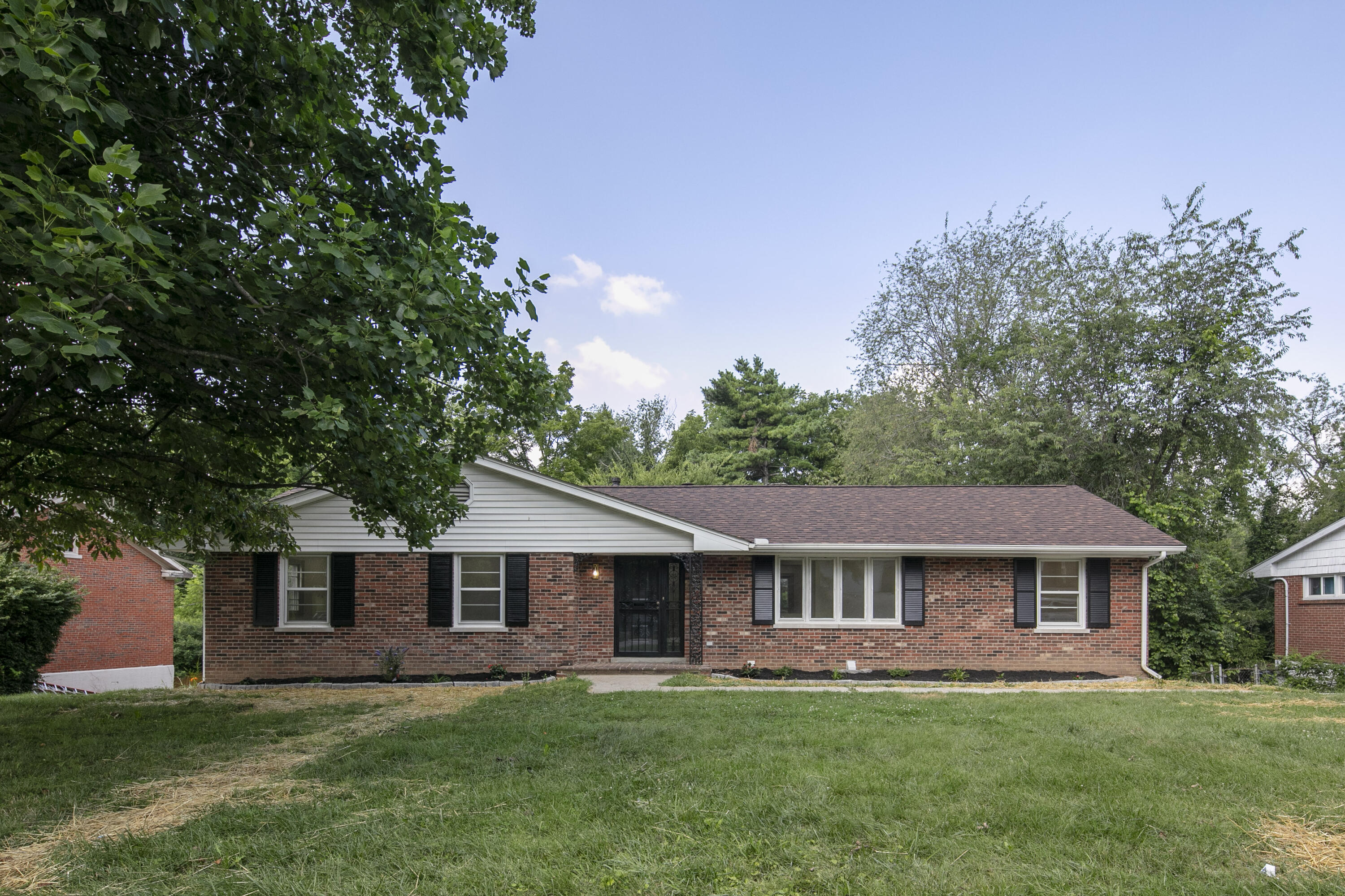3479 Lansdowne Drive Property Photo 1