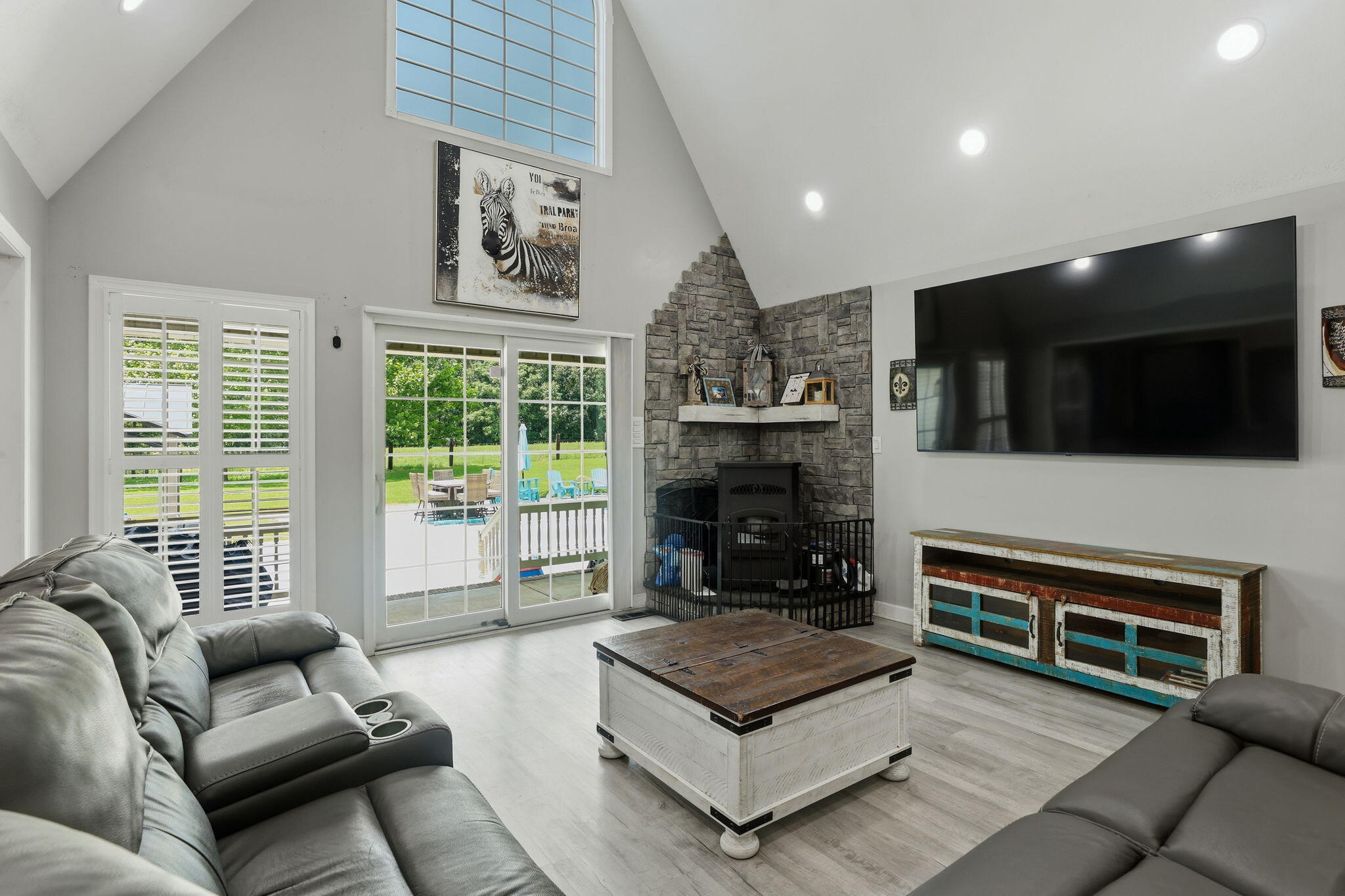 5035 Hopewell Road Property Photo 9
