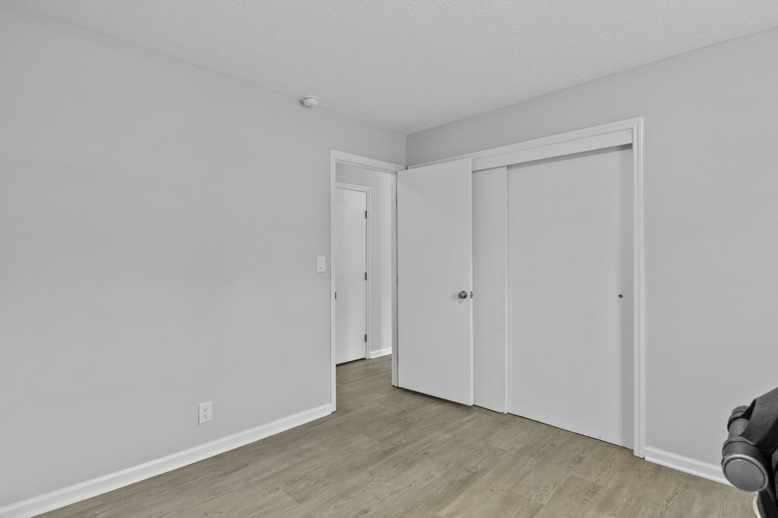423 Monticello Boulevard Property Photo 14
