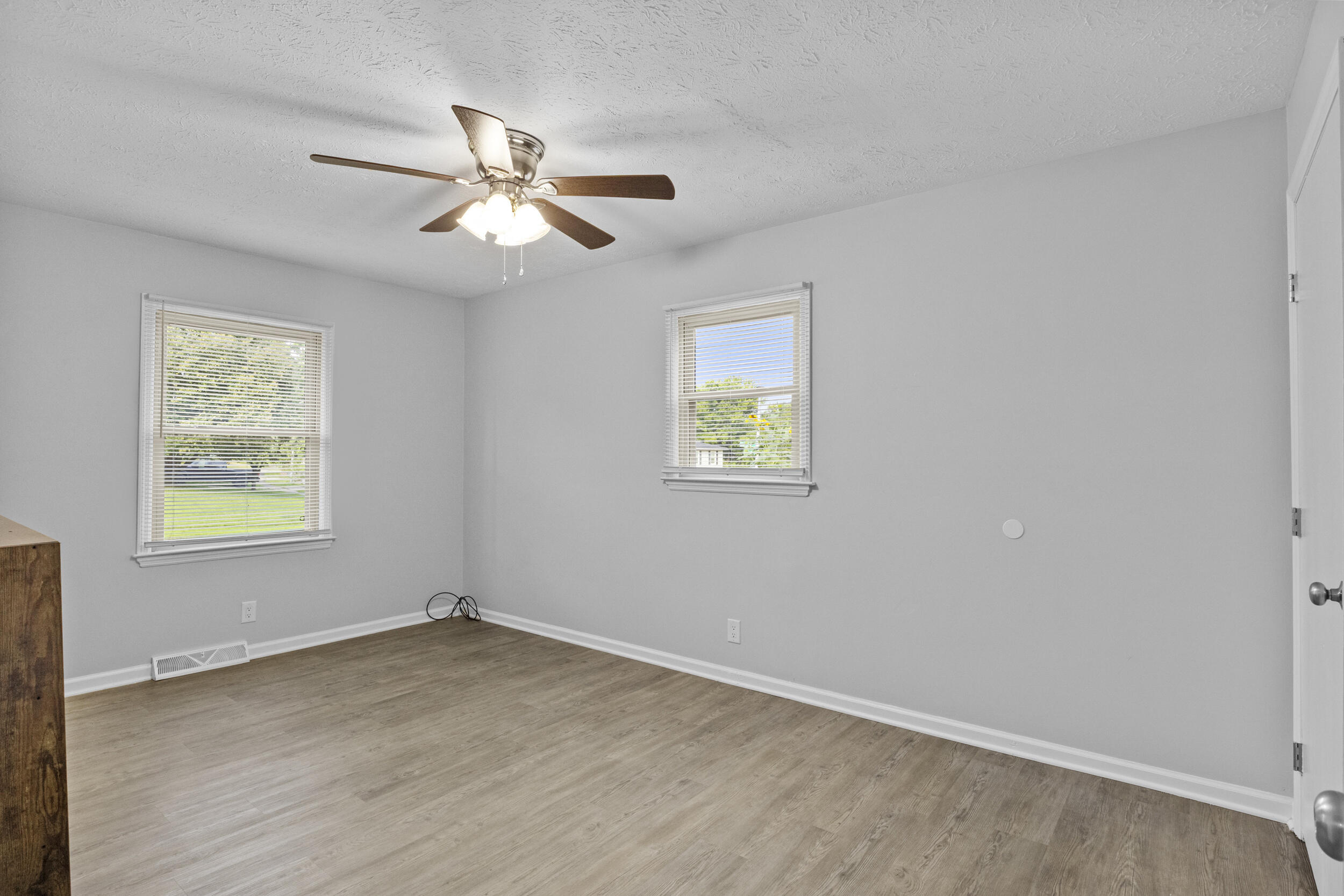 423 Monticello Boulevard Property Photo 17