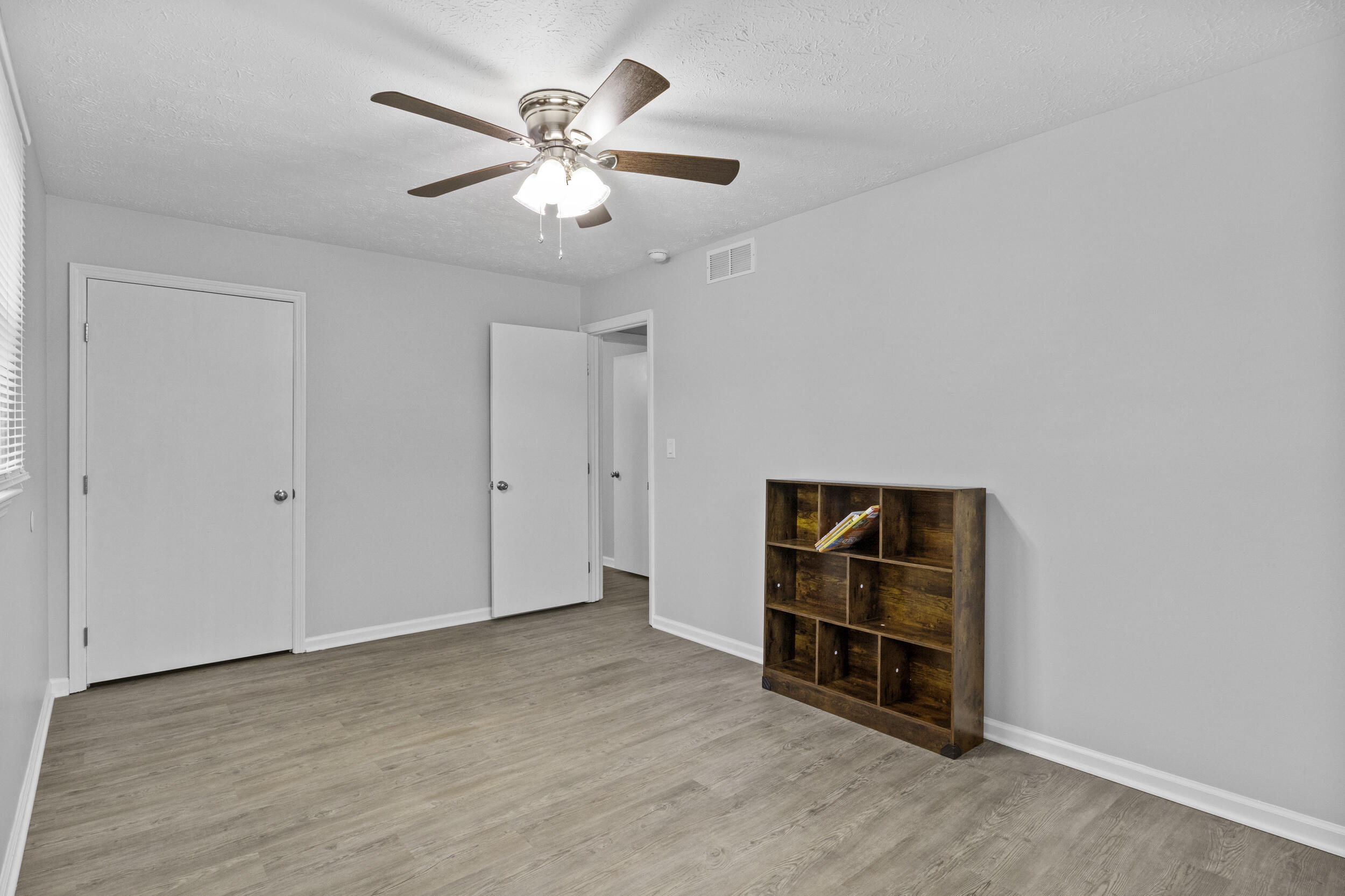423 Monticello Boulevard Property Photo 19