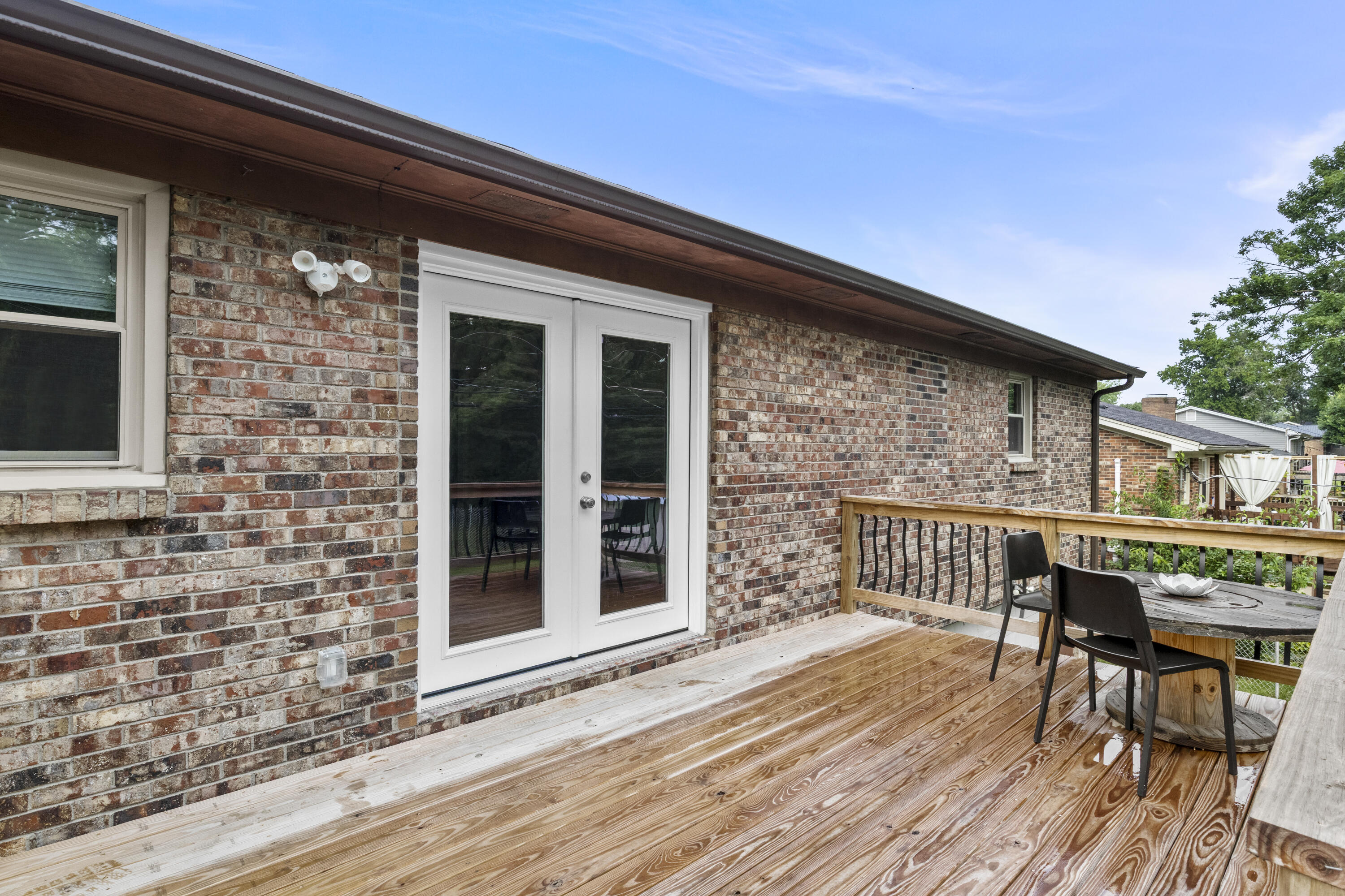 423 Monticello Boulevard Property Photo 36