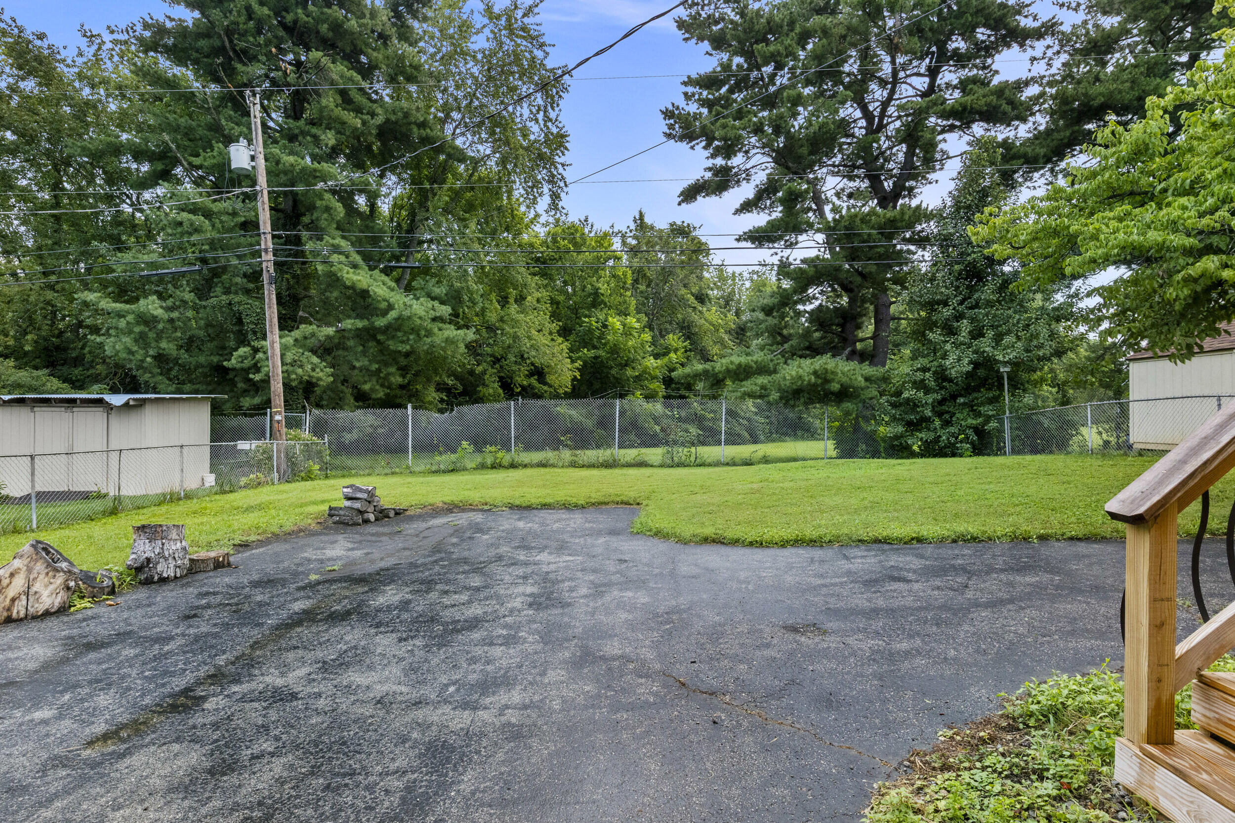 423 Monticello Boulevard Property Photo 38