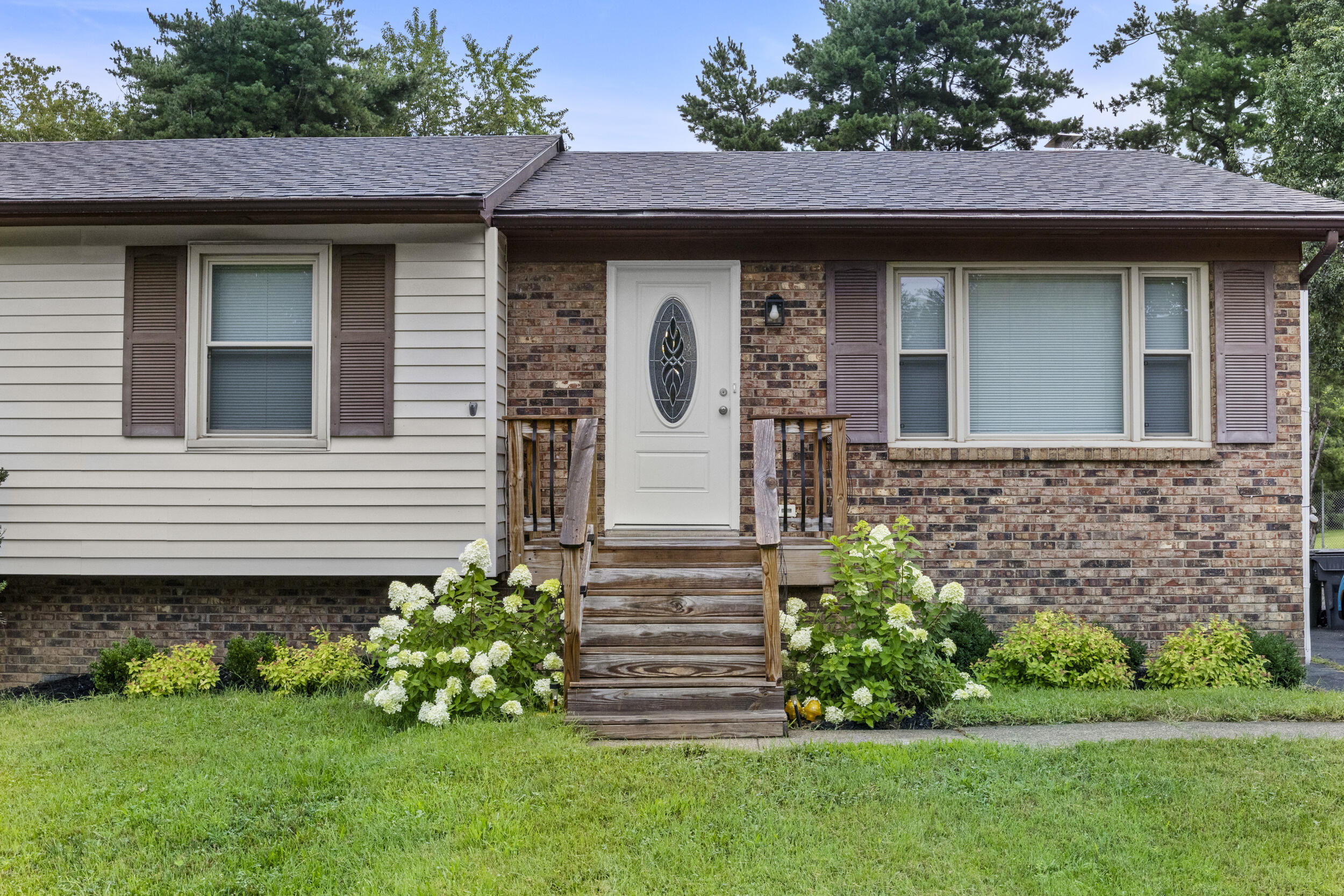 423 Monticello Boulevard Property Photo 43