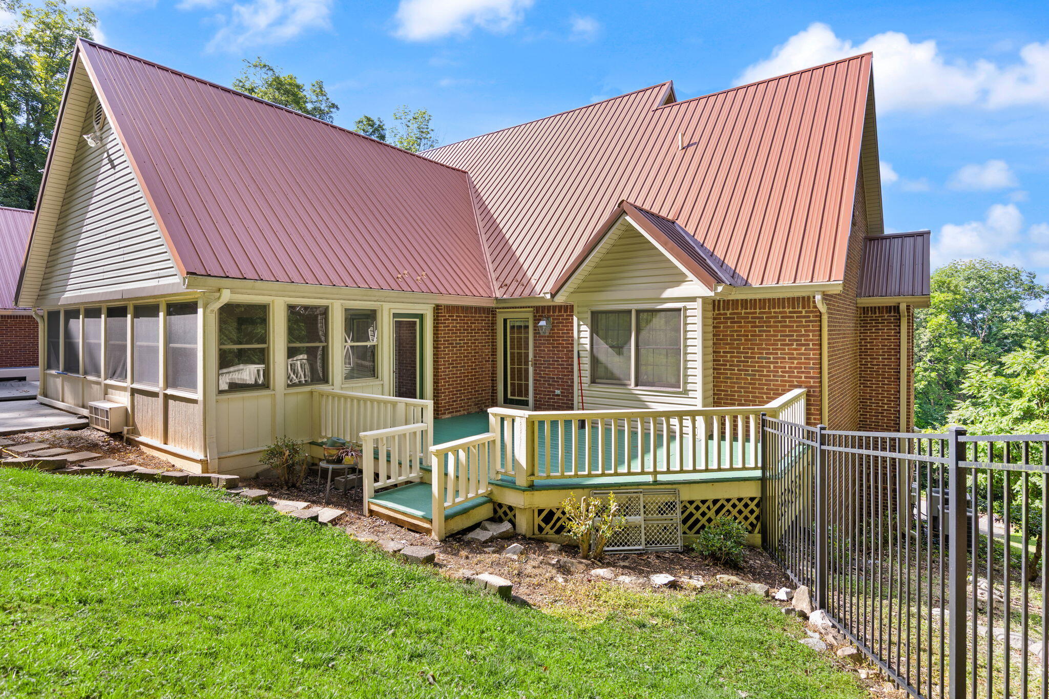 78 Woodhaven Court Property Photo 48