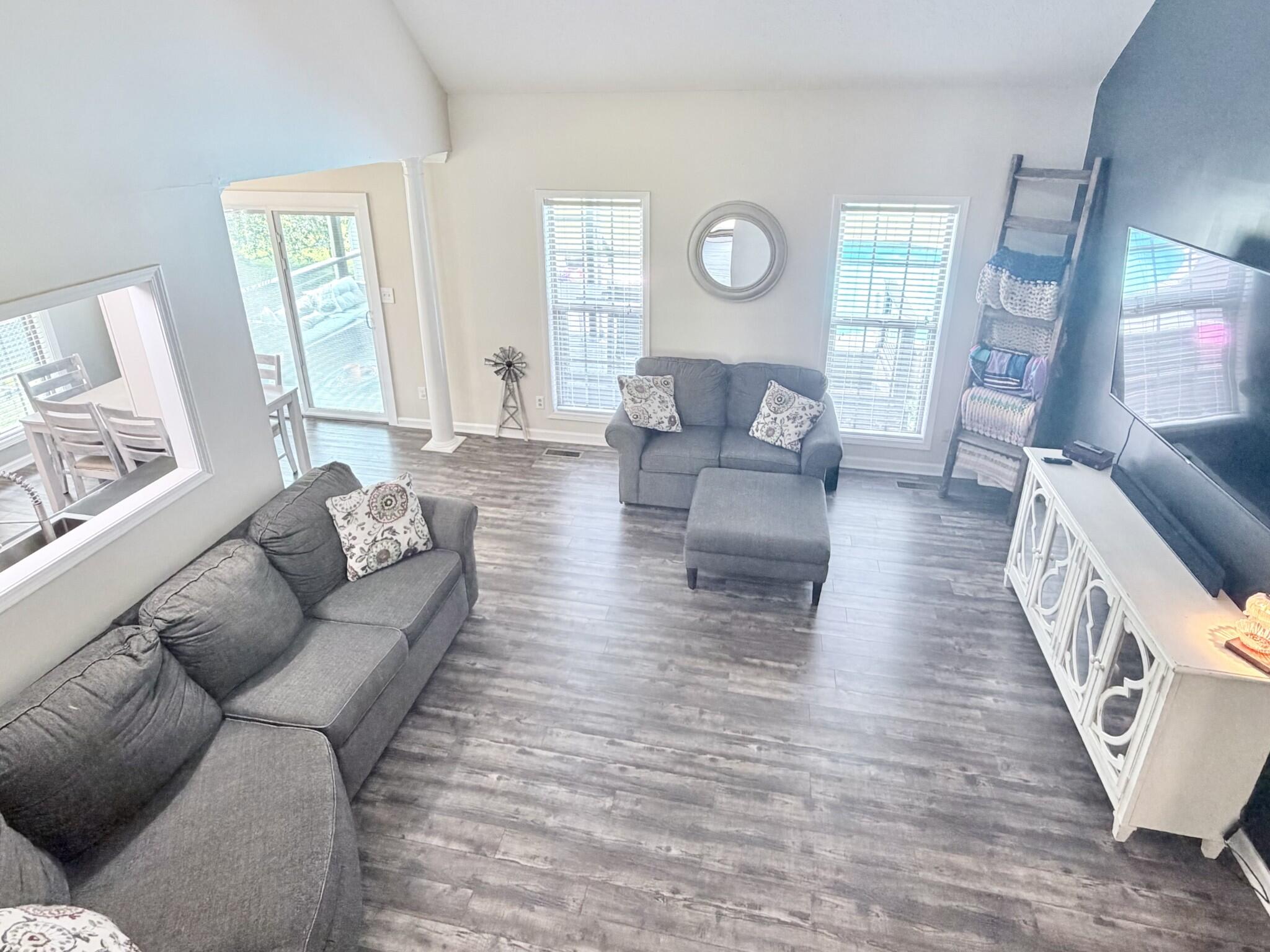 515 Ashbury Circle Property Photo 42