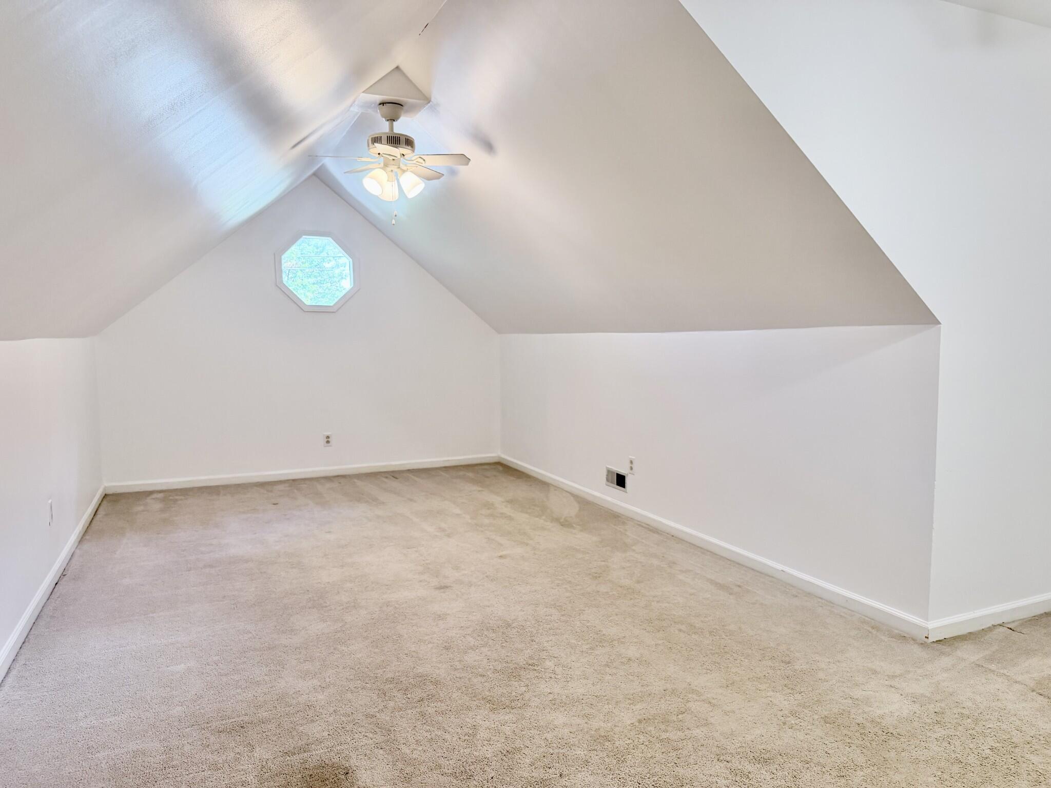 515 Ashbury Circle Property Photo 44