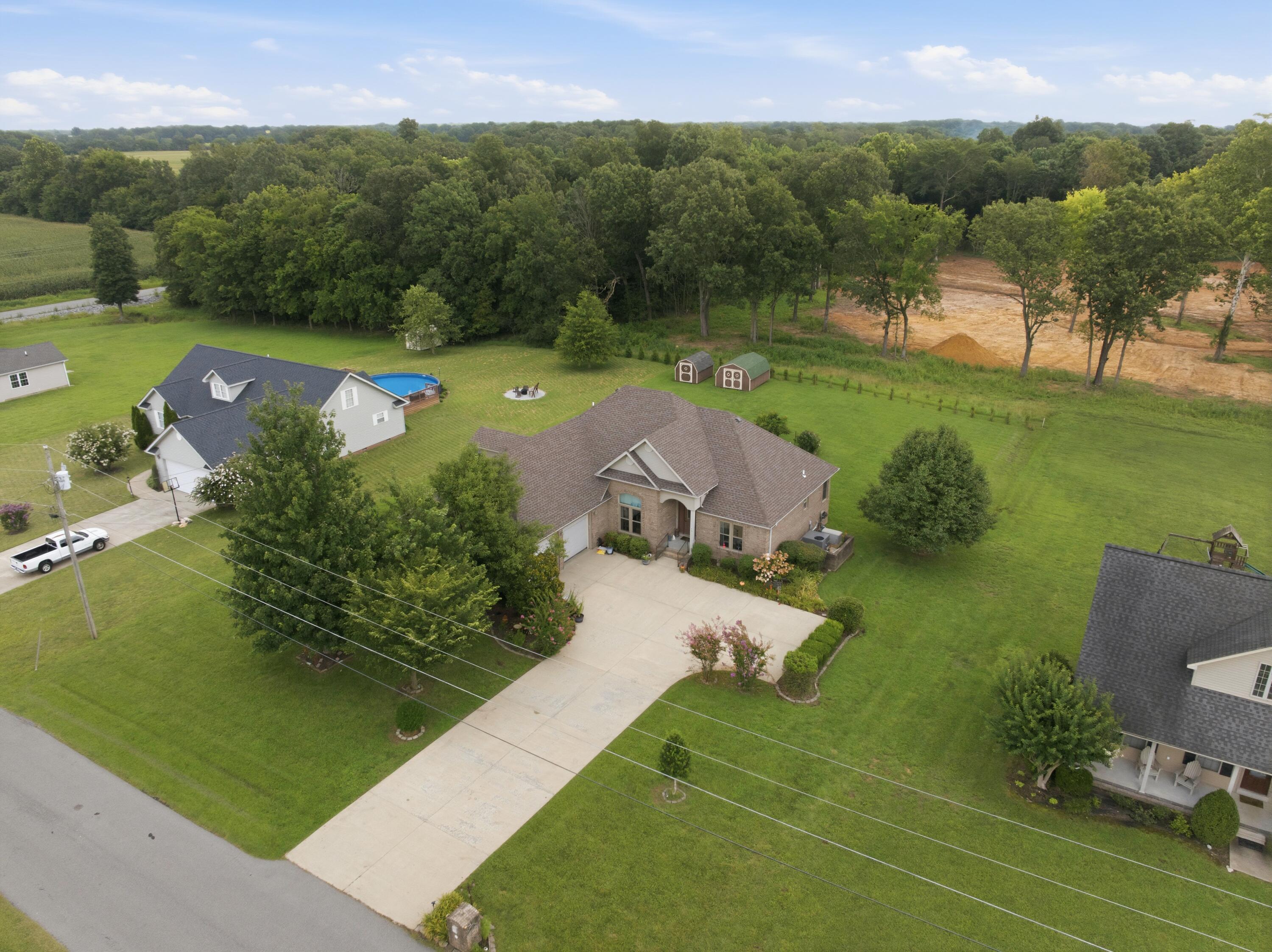 486 Washington Drive Property Photo 4