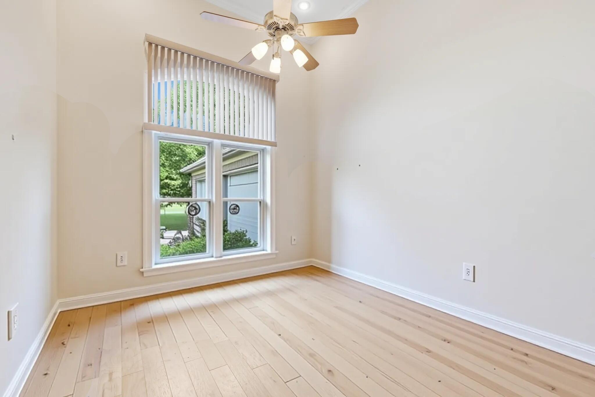486 Washington Drive Property Photo 7