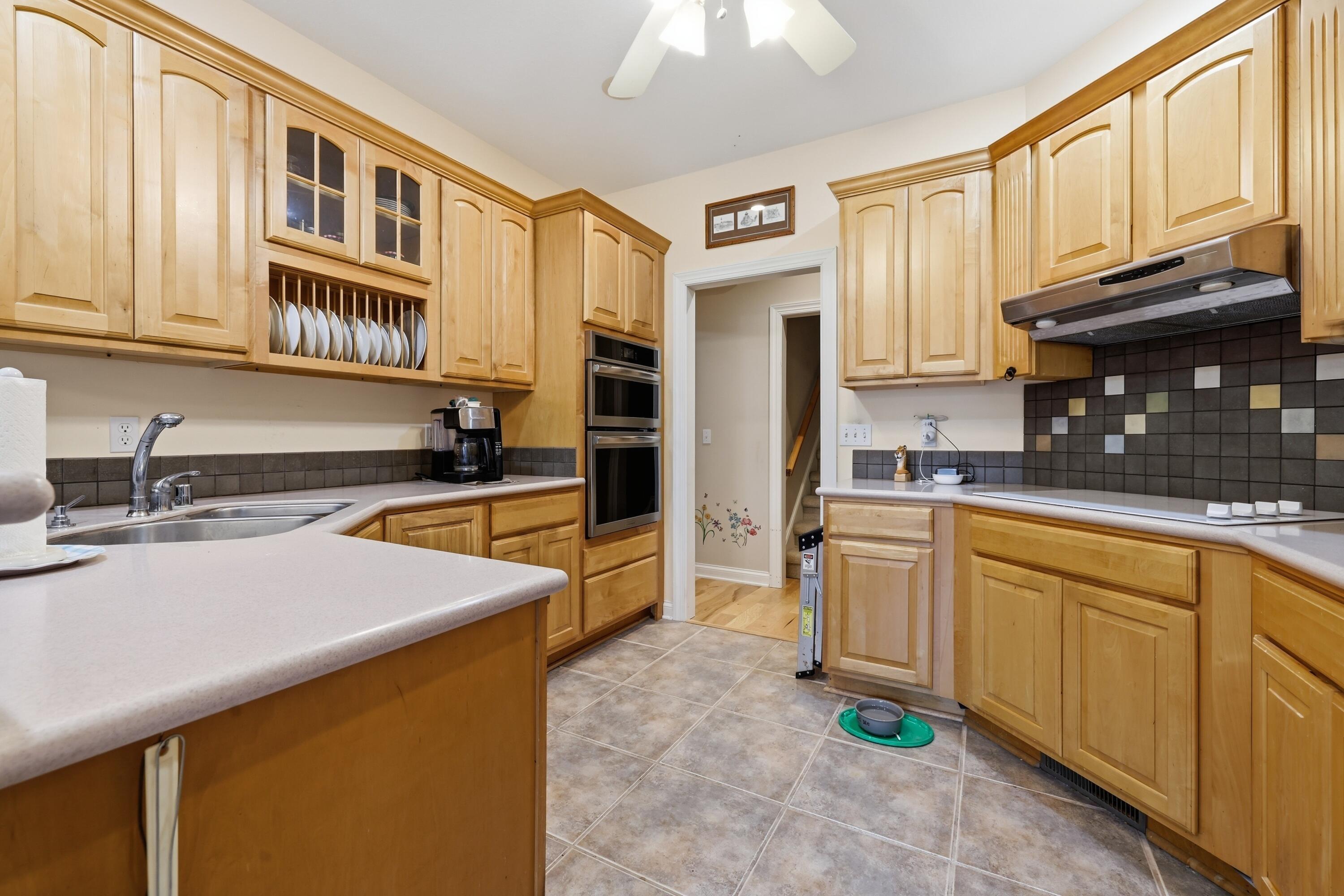 486 Washington Drive Property Photo 16
