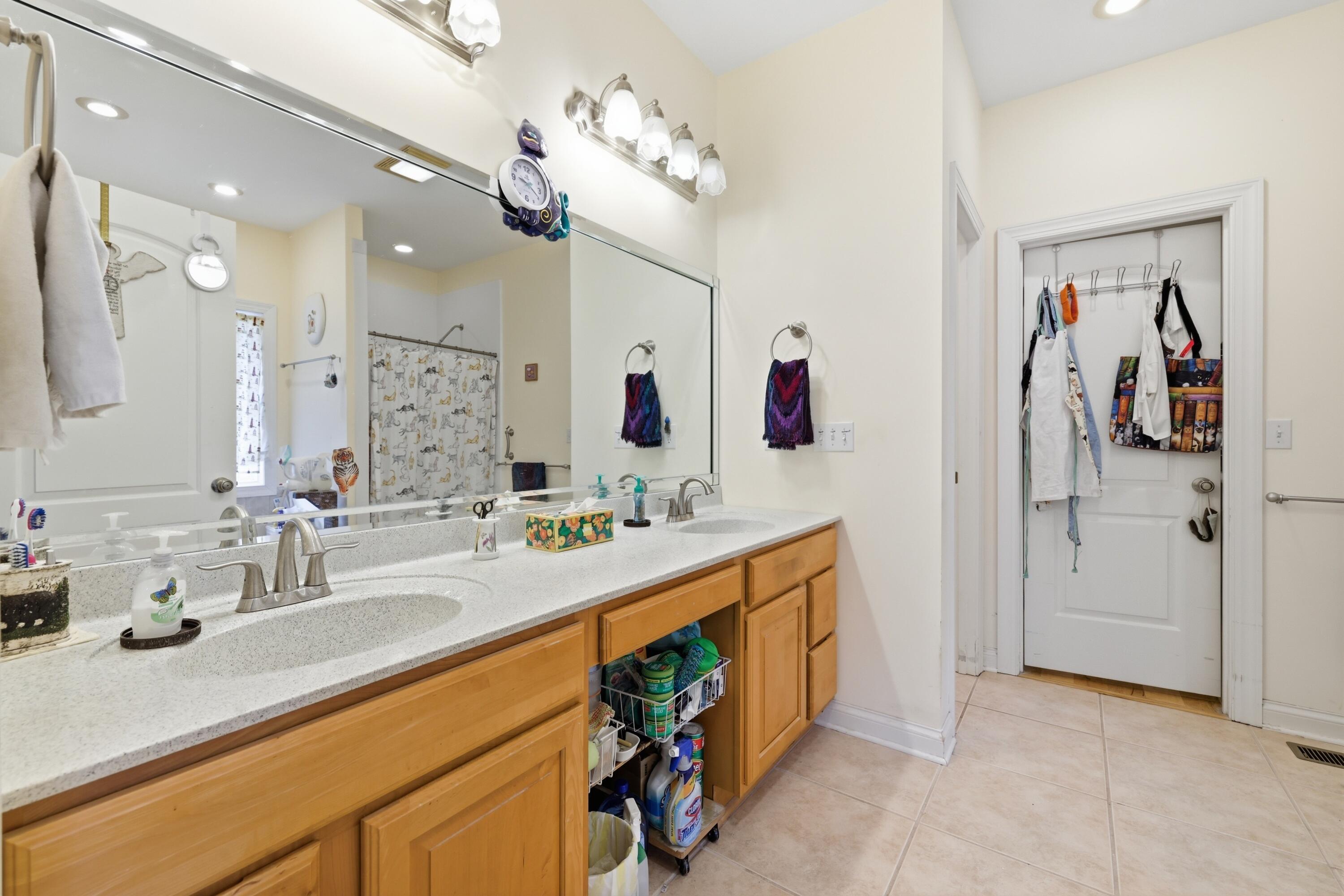 486 Washington Drive Property Photo 31