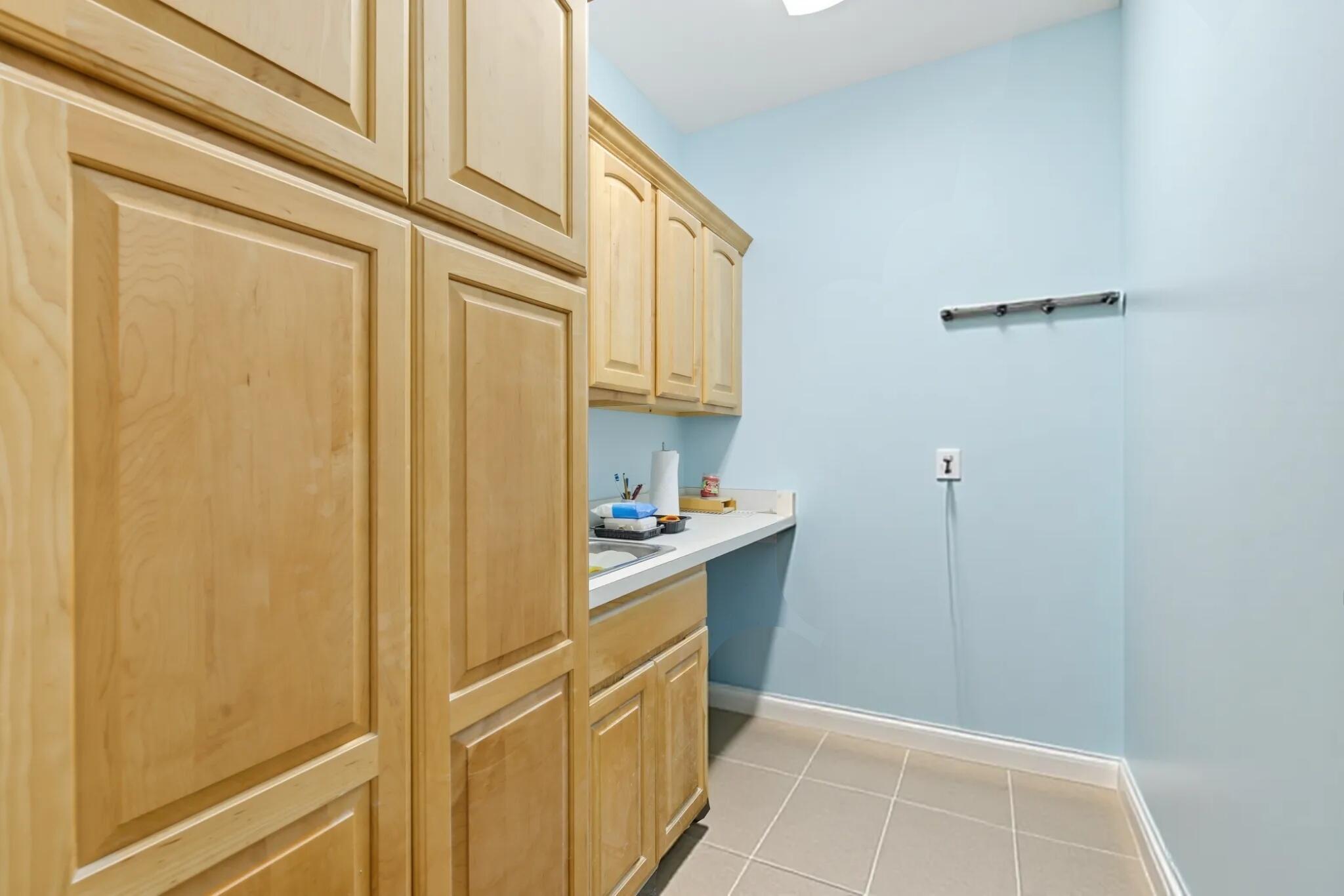 486 Washington Drive Property Photo 35