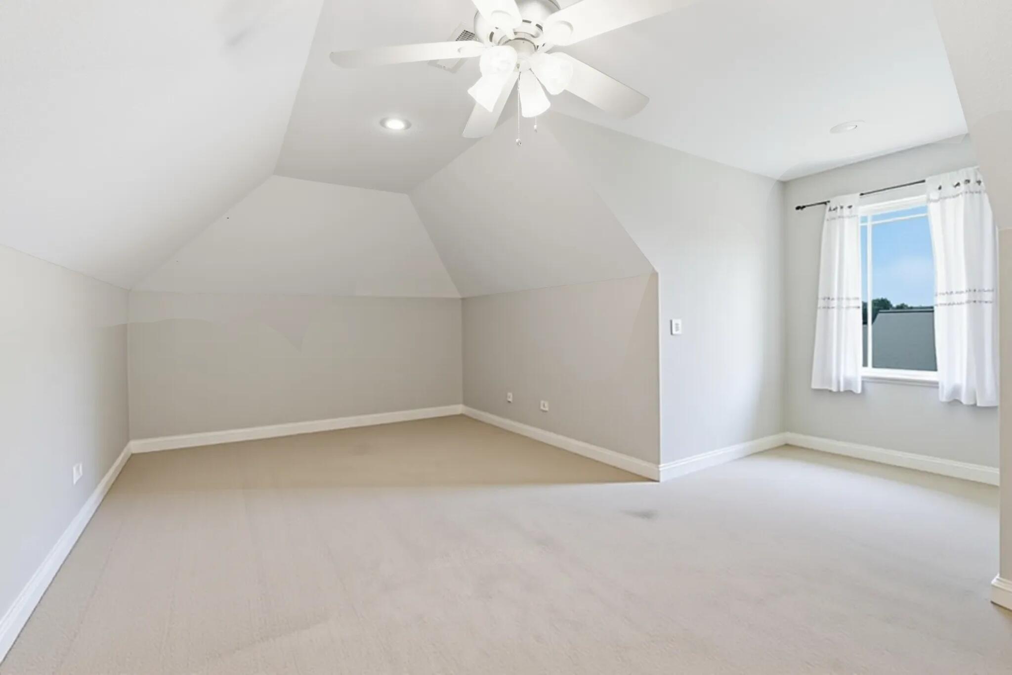 486 Washington Drive Property Photo 37