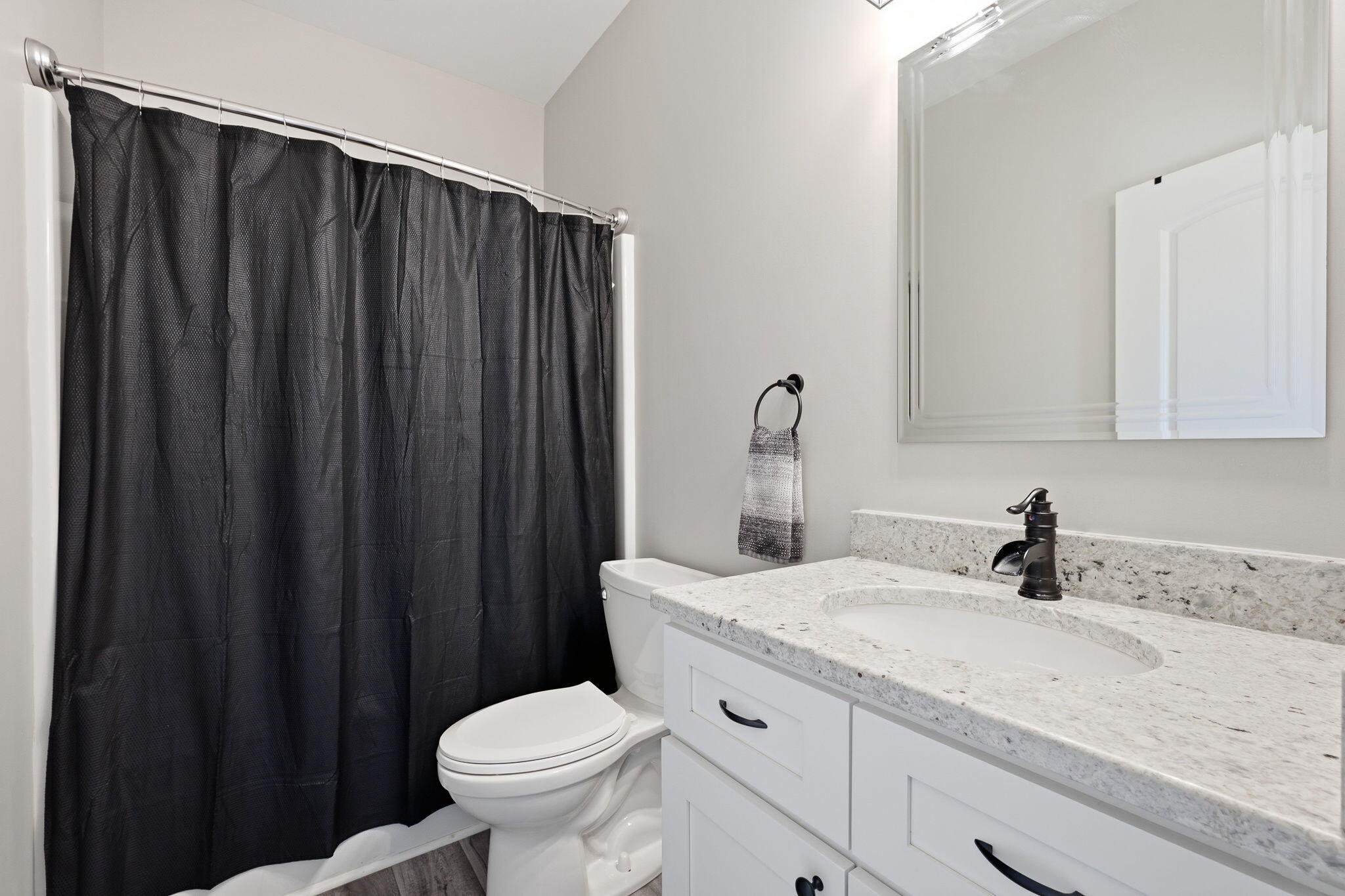 975 Lakeside Drive Property Photo 42