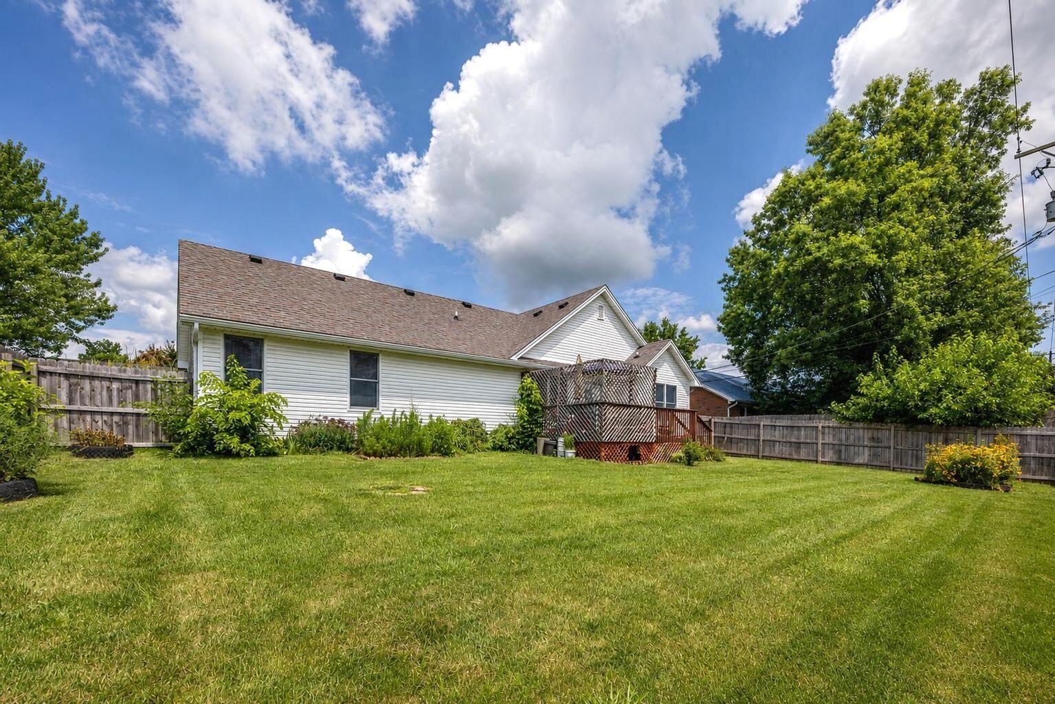 1079 Ashley Way Property Photo 3