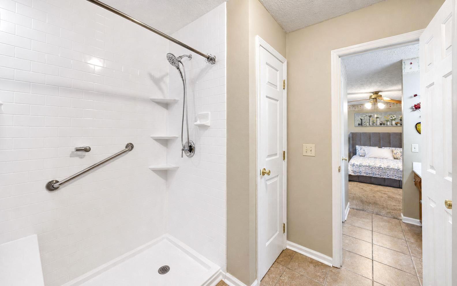 1079 Ashley Way Property Photo 17
