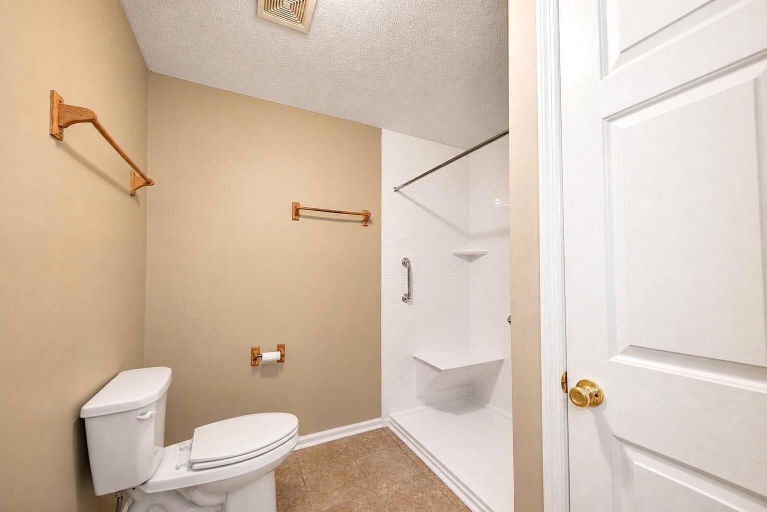1079 Ashley Way Property Photo 19