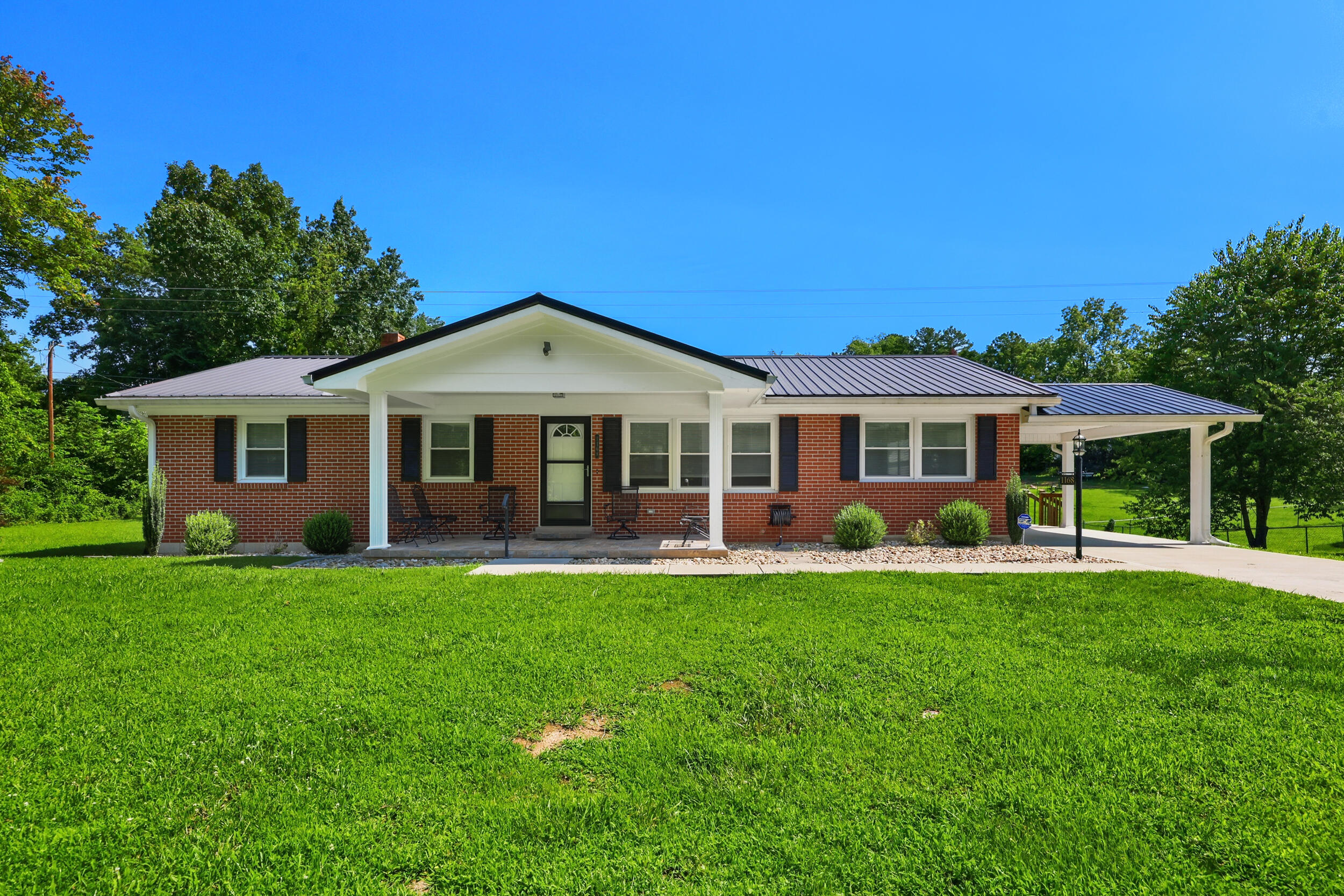 1168 Ky-587 Property Photo 4