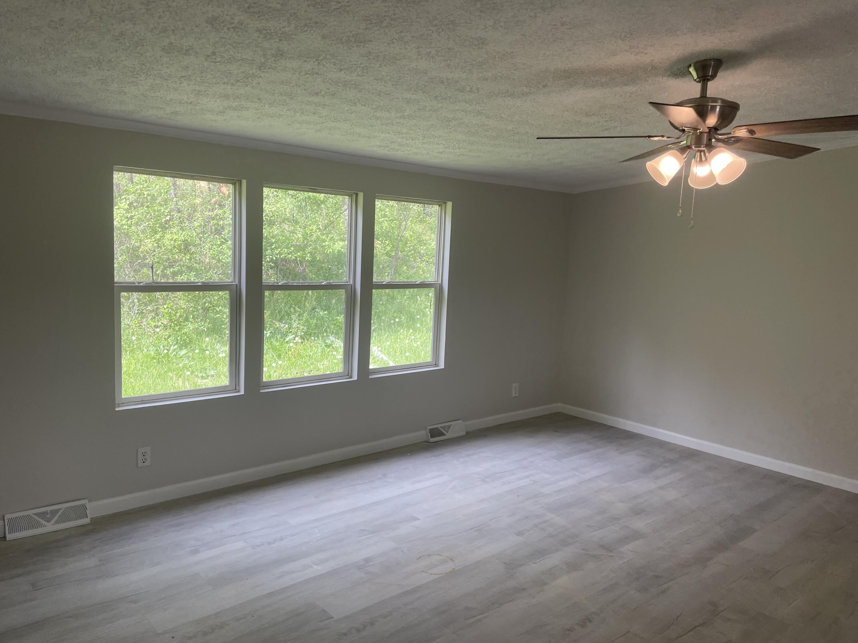 3268 Wagner Ferry Road Property Photo 13