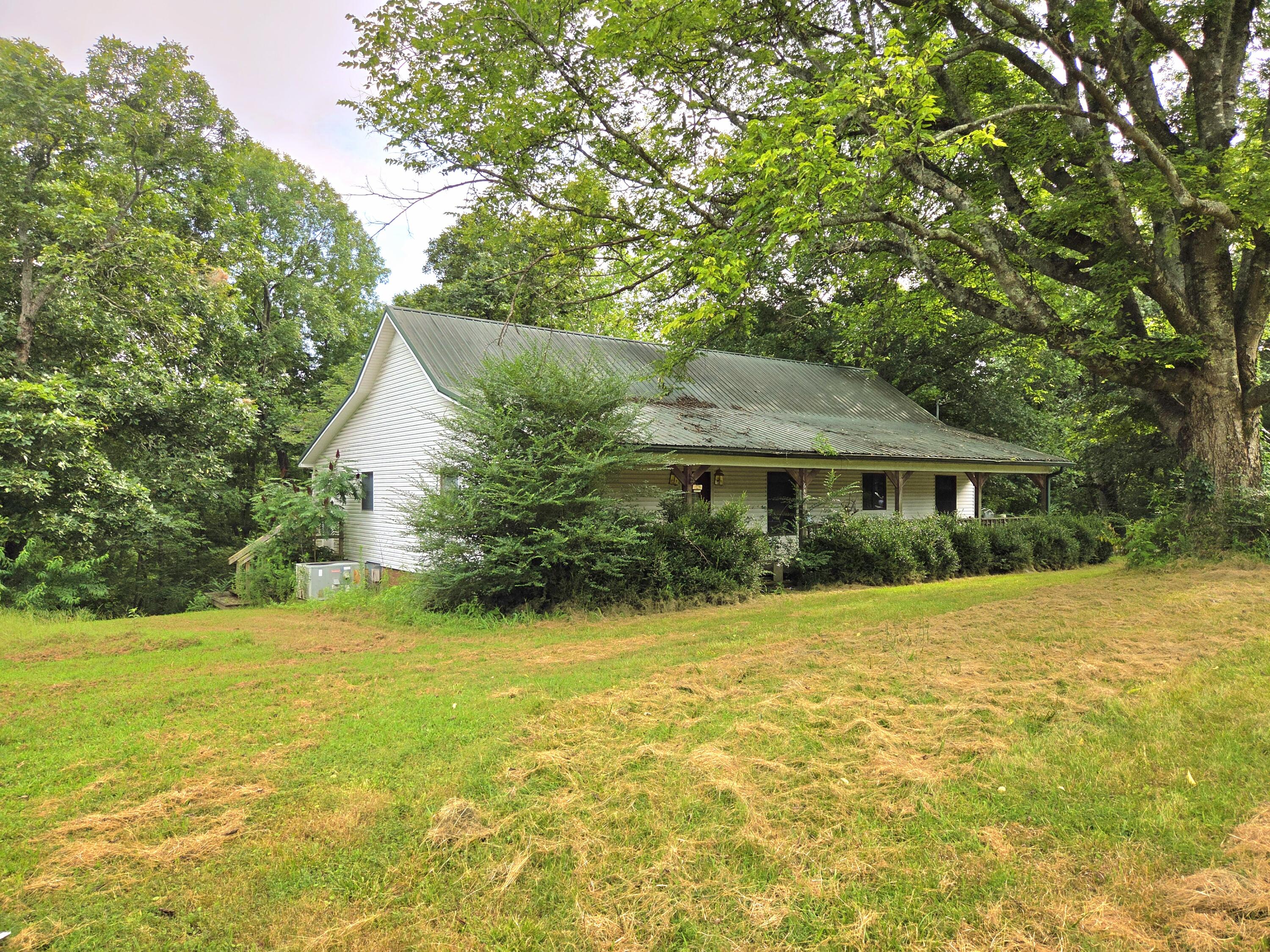 642 Oakley Road Property Photo 1
