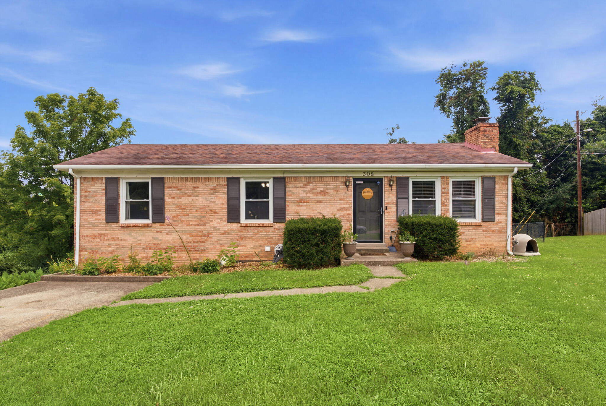 308 Martin Drive Property Photo 1