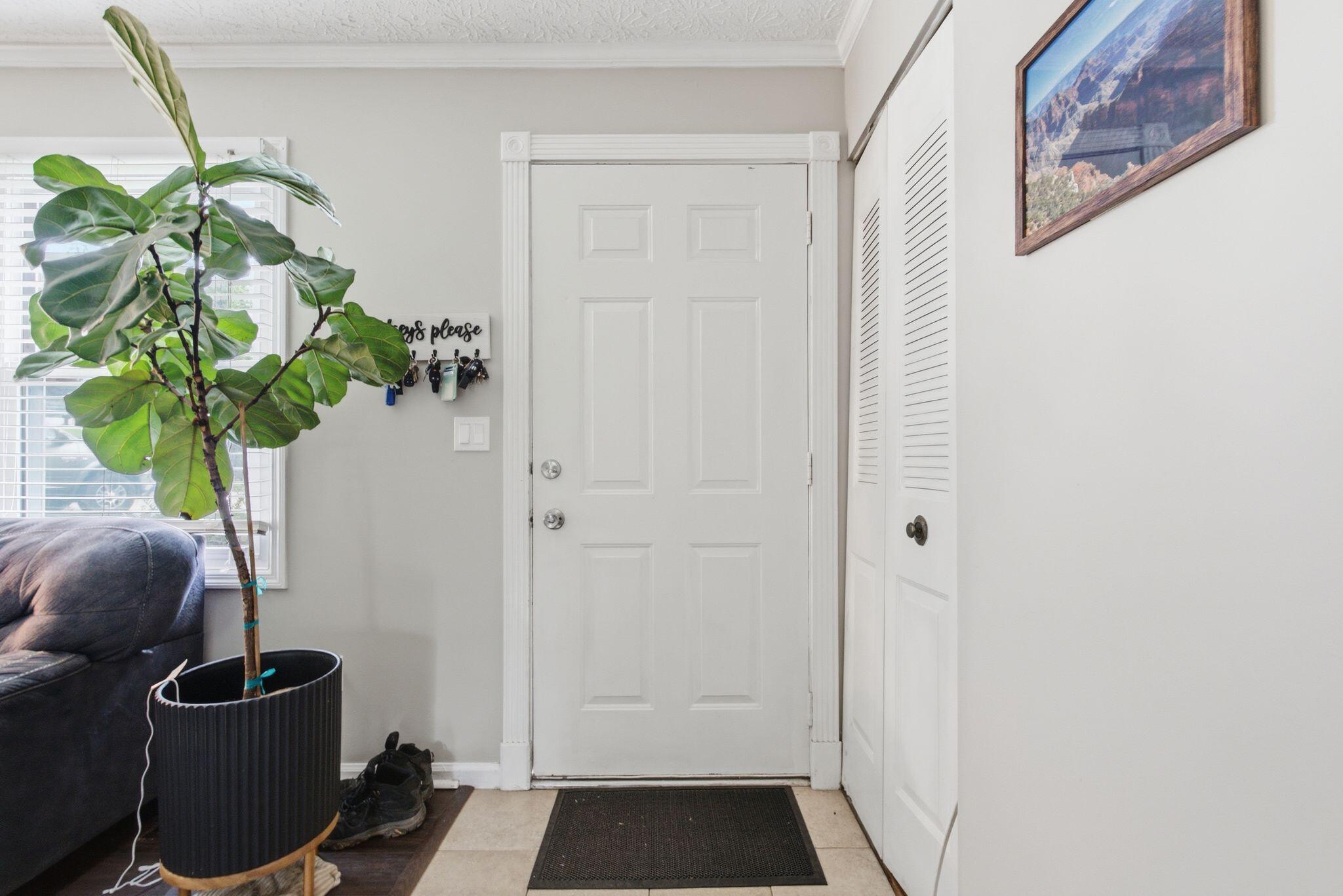 308 Martin Drive Property Photo 4