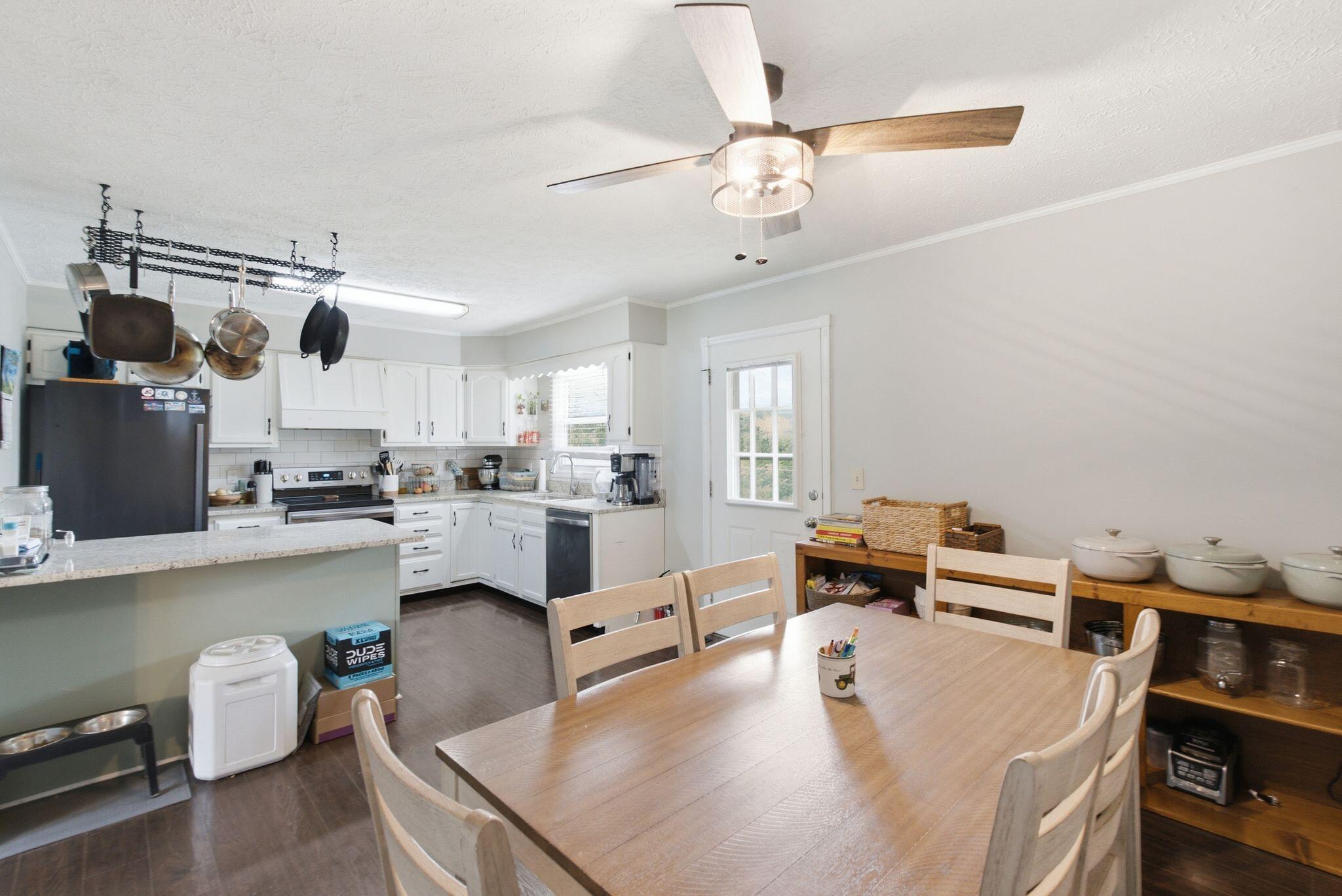 308 Martin Drive Property Photo 10