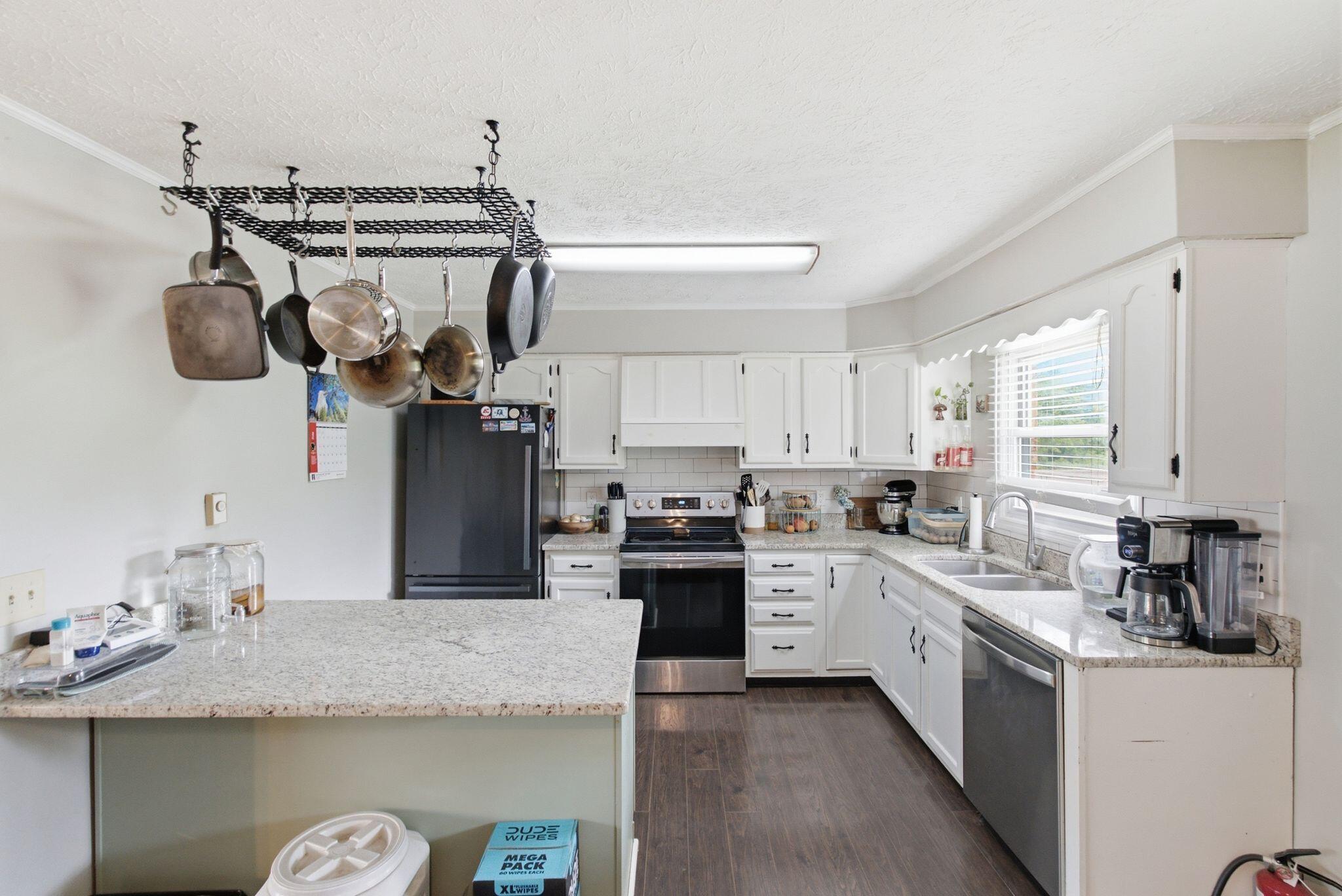 308 Martin Drive Property Photo 12