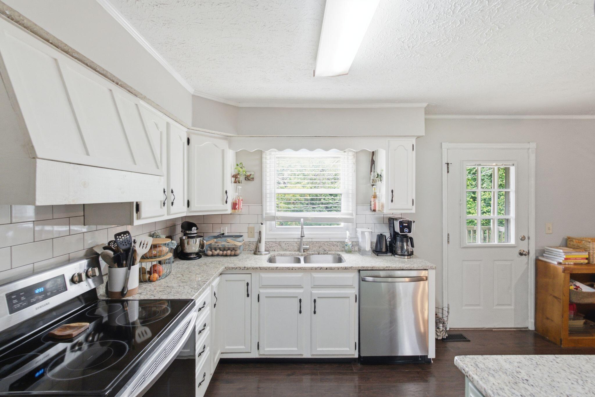 308 Martin Drive Property Photo 13