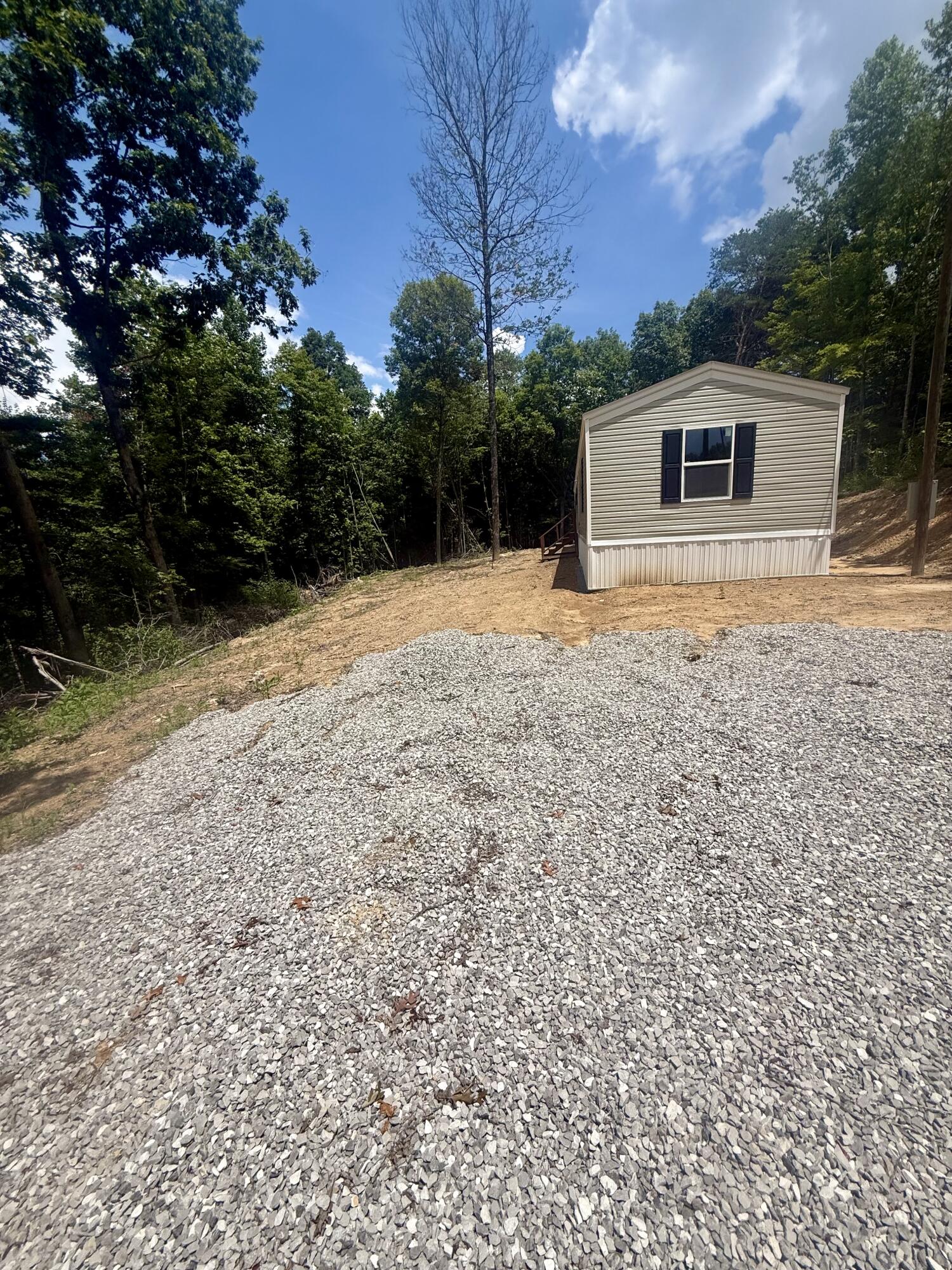 100 Mason Lane Property Photo 5