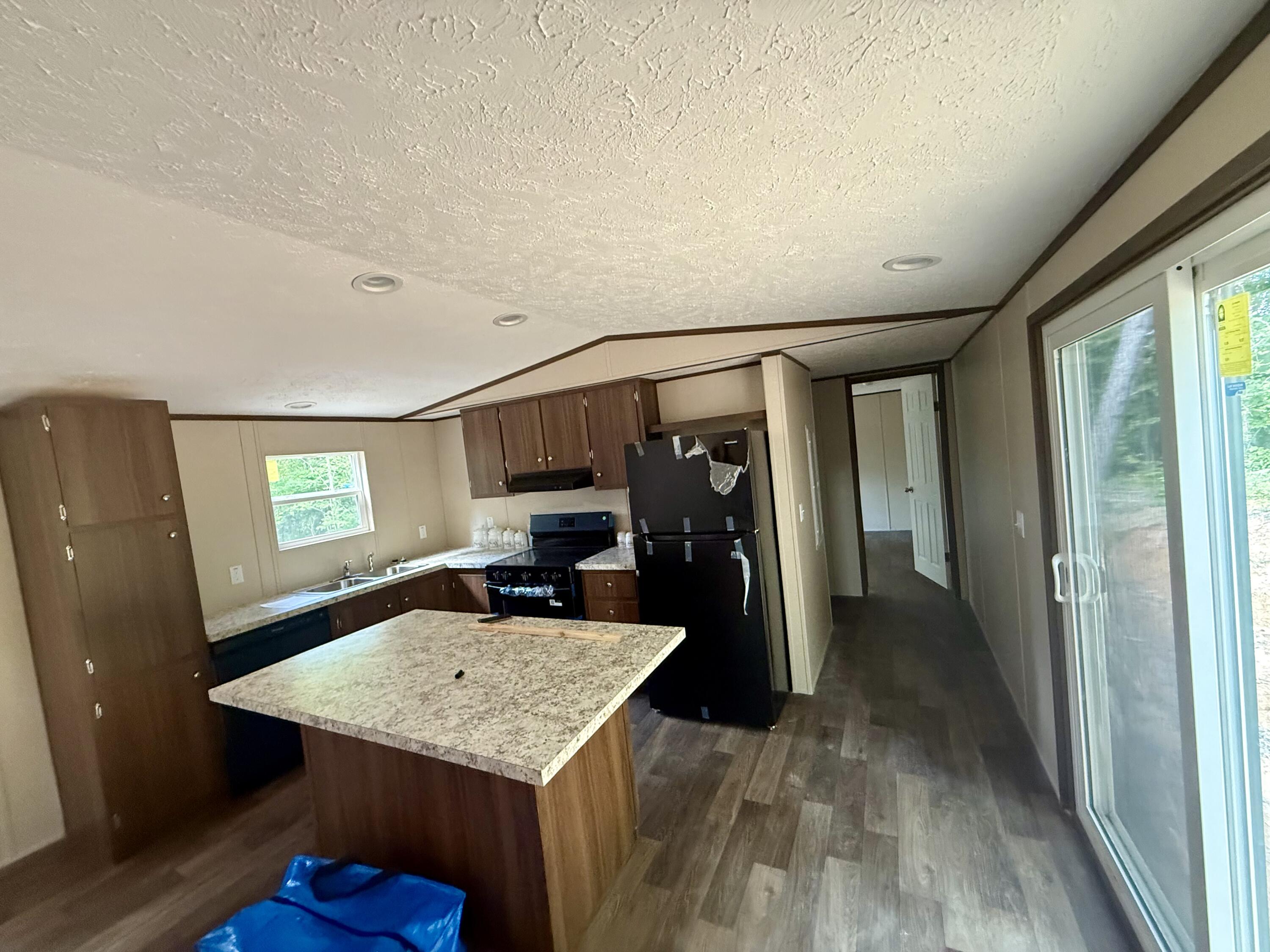 100 Mason Lane Property Photo 10
