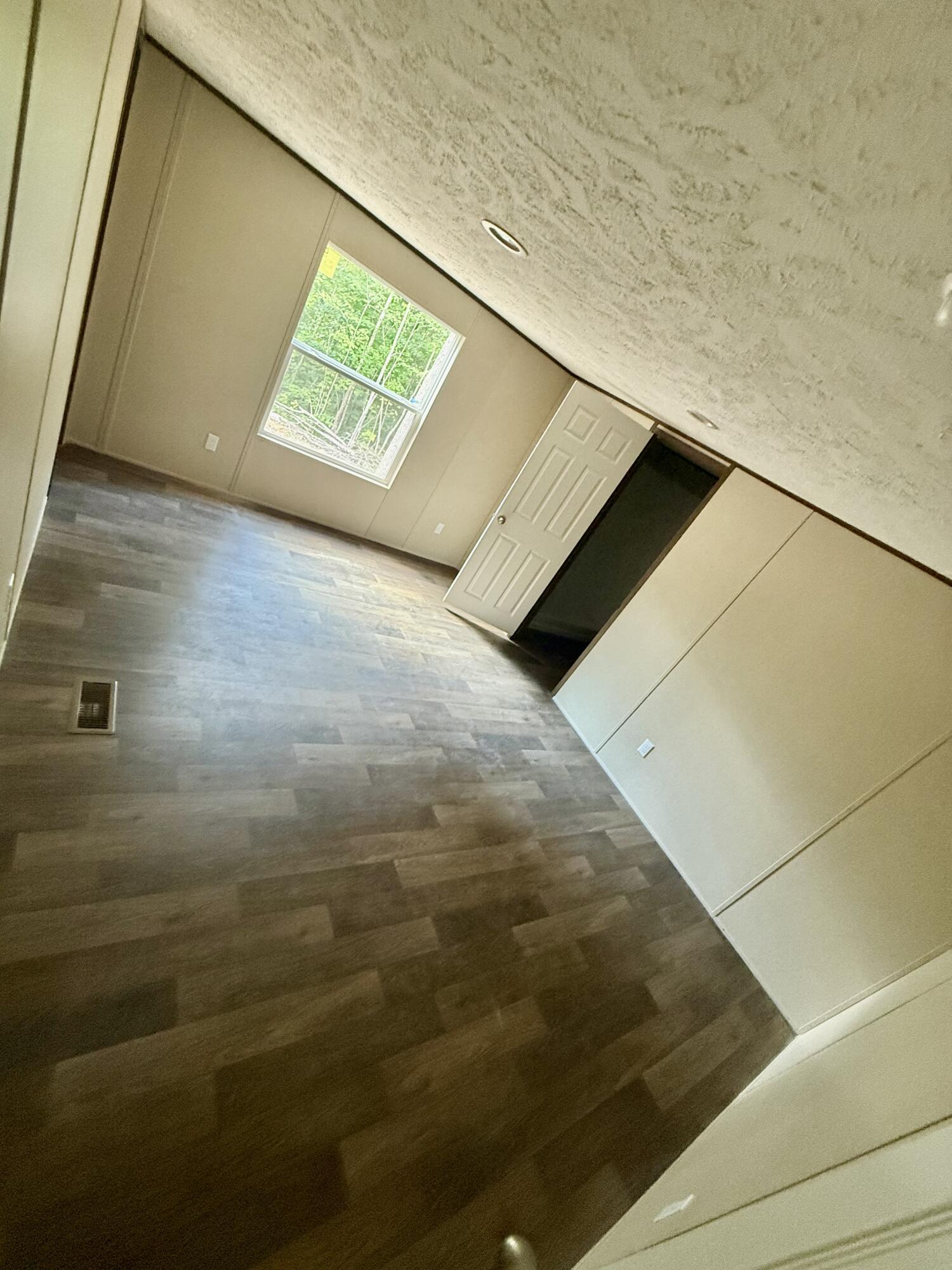 100 Mason Lane Property Photo 14