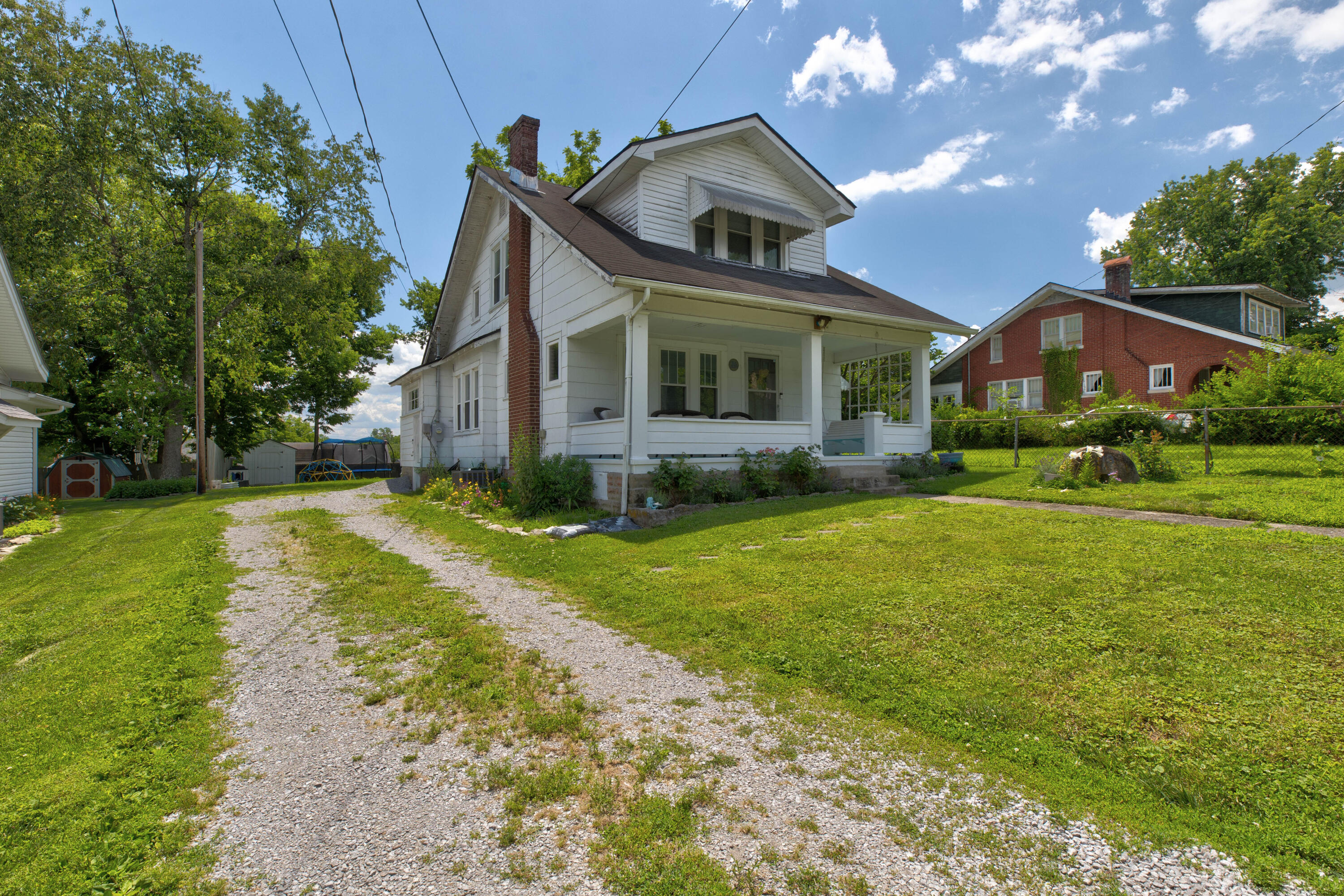 13 Long Avenue Property Photo 4