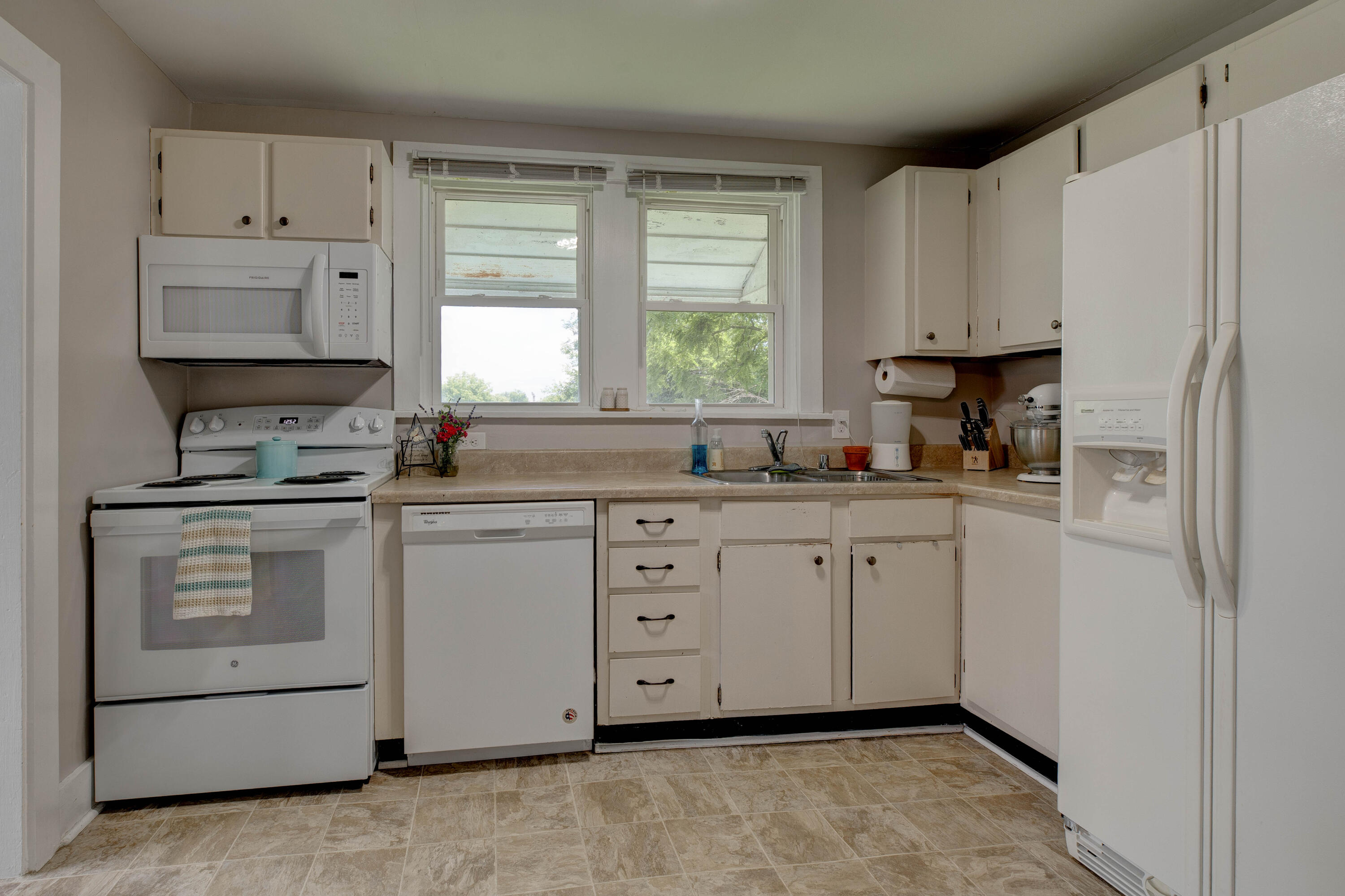 13 Long Avenue Property Photo 15