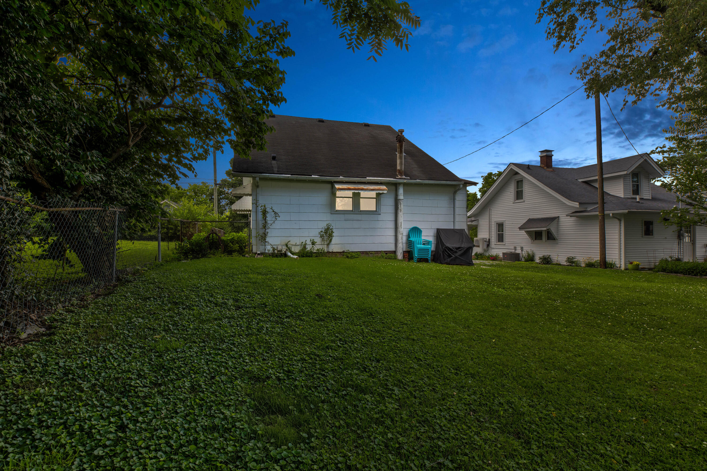 13 Long Avenue Property Photo 32