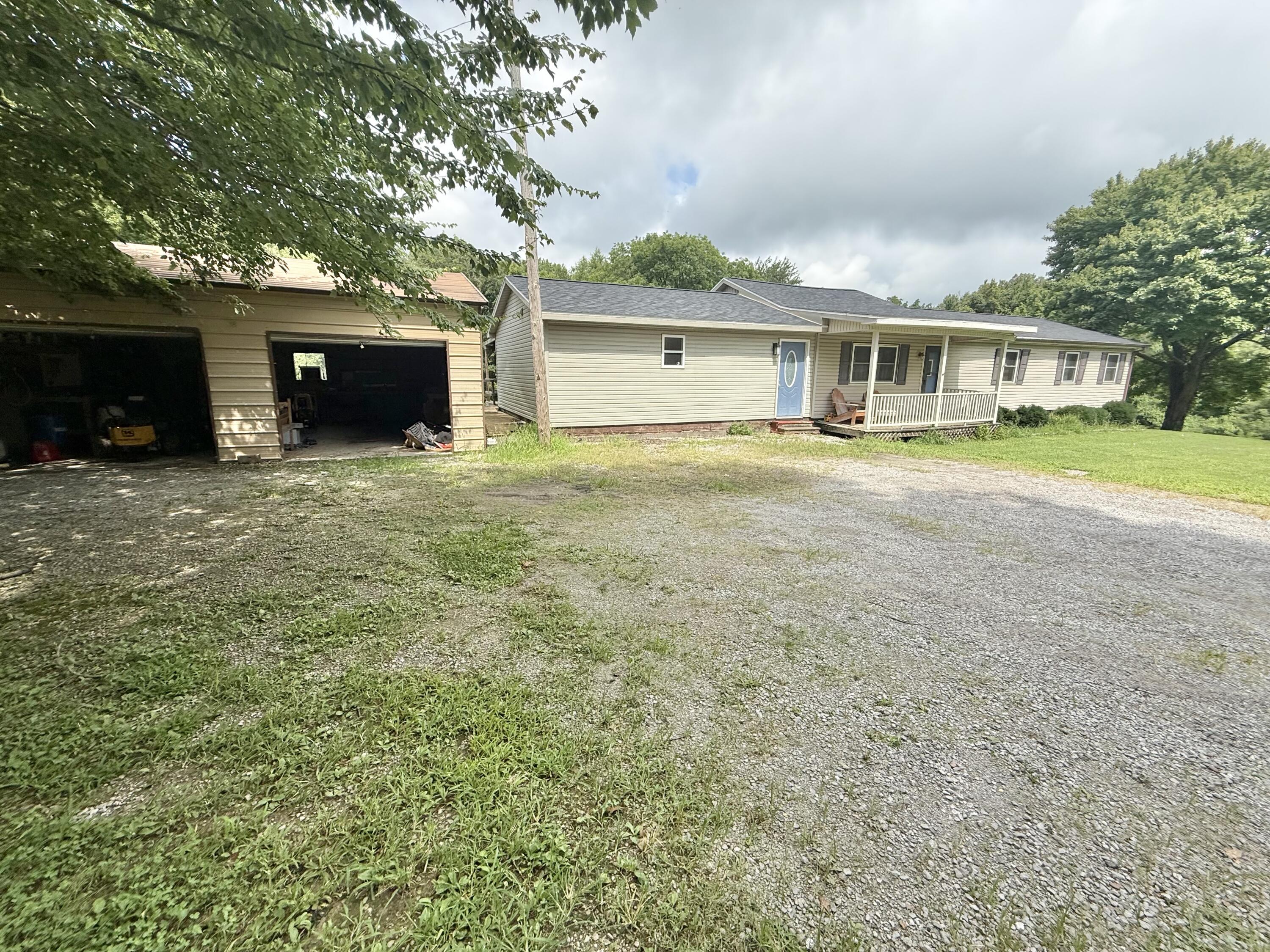 468 E Court Street Property Photo 3
