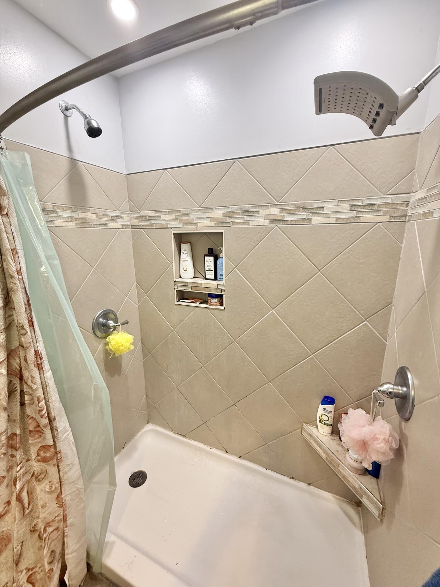 468 E Court Street Property Photo 12