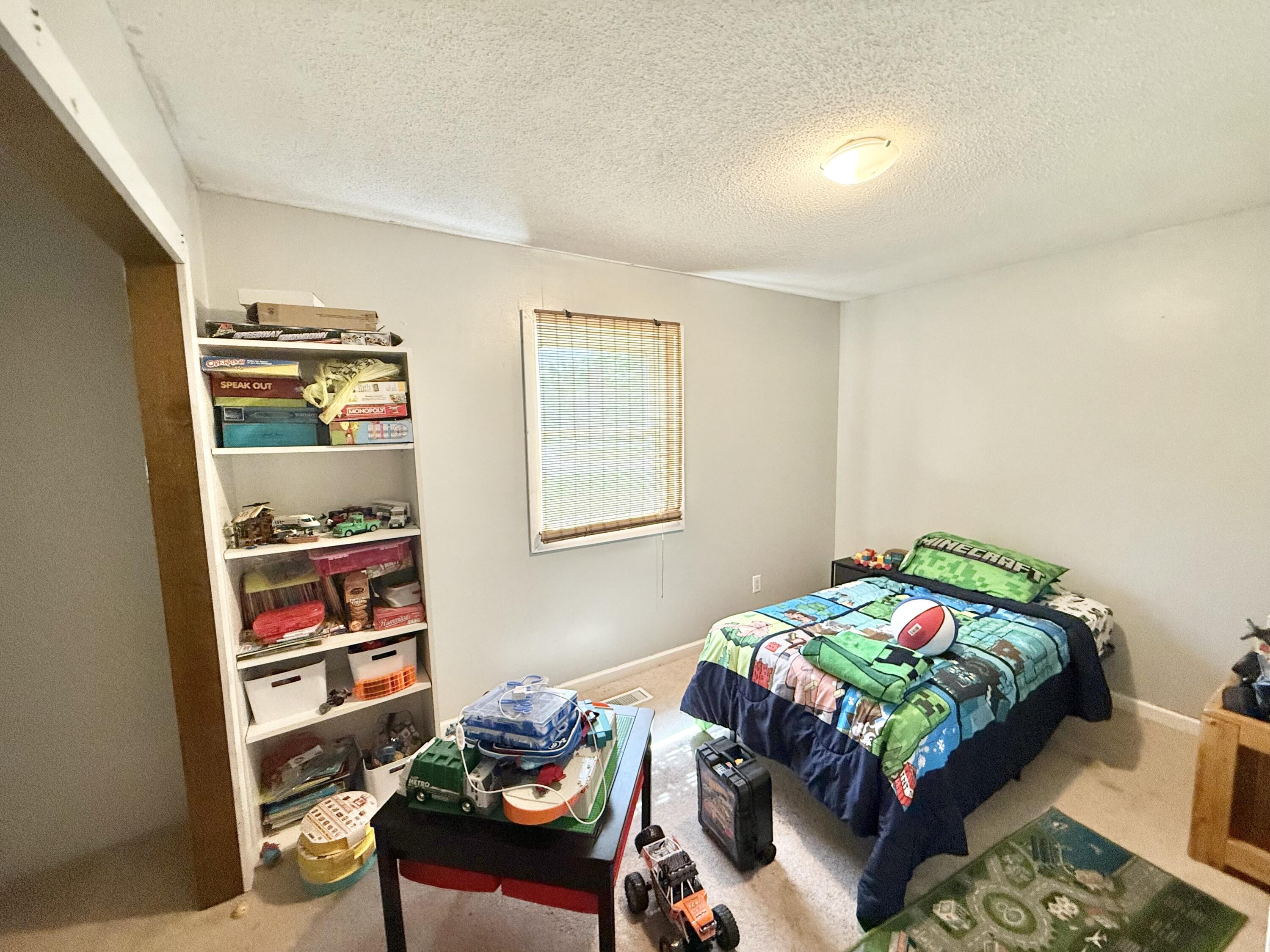 468 E Court Street Property Photo 19