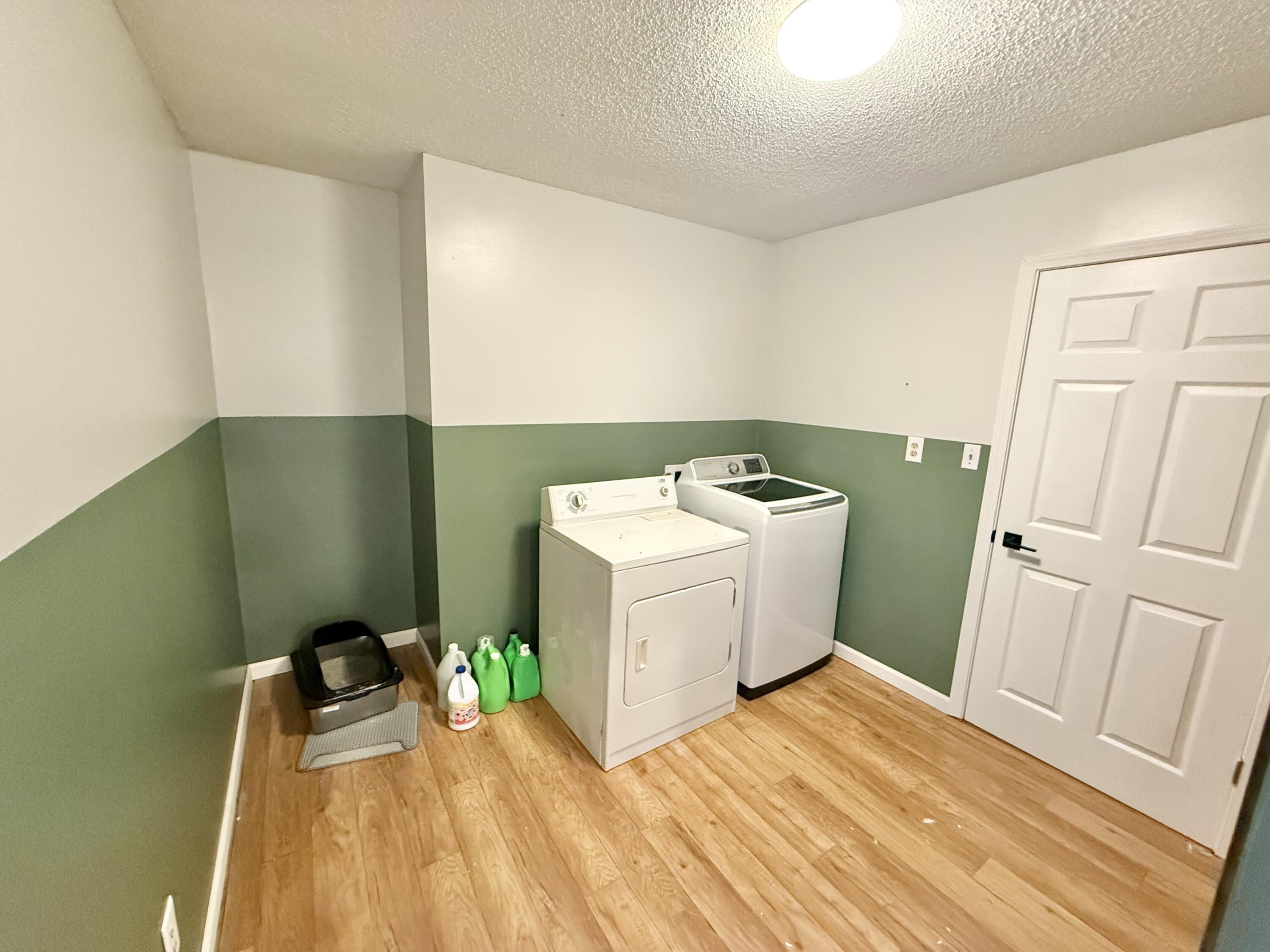 468 E Court Street Property Photo 21