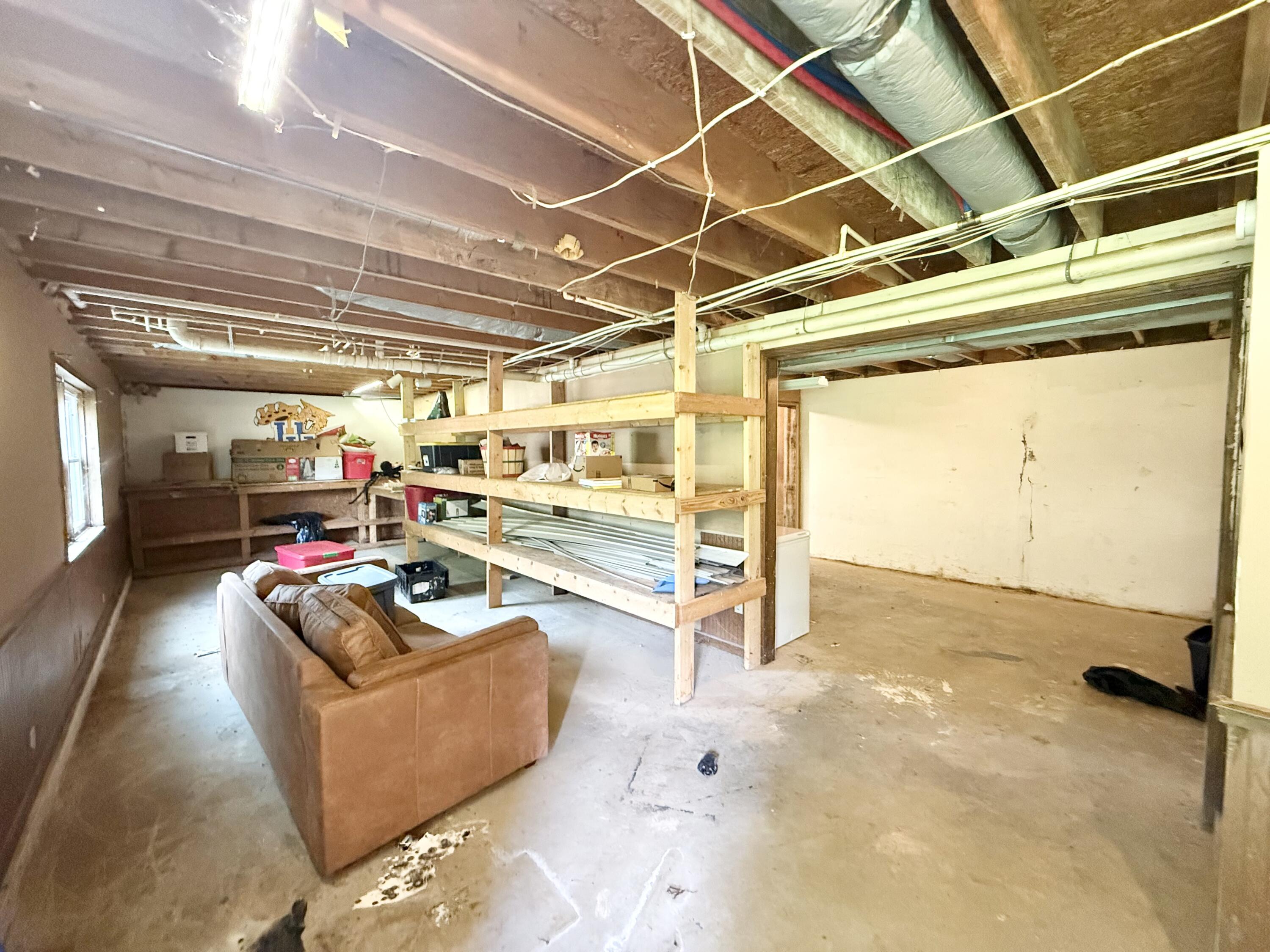 468 E Court Street Property Photo 24