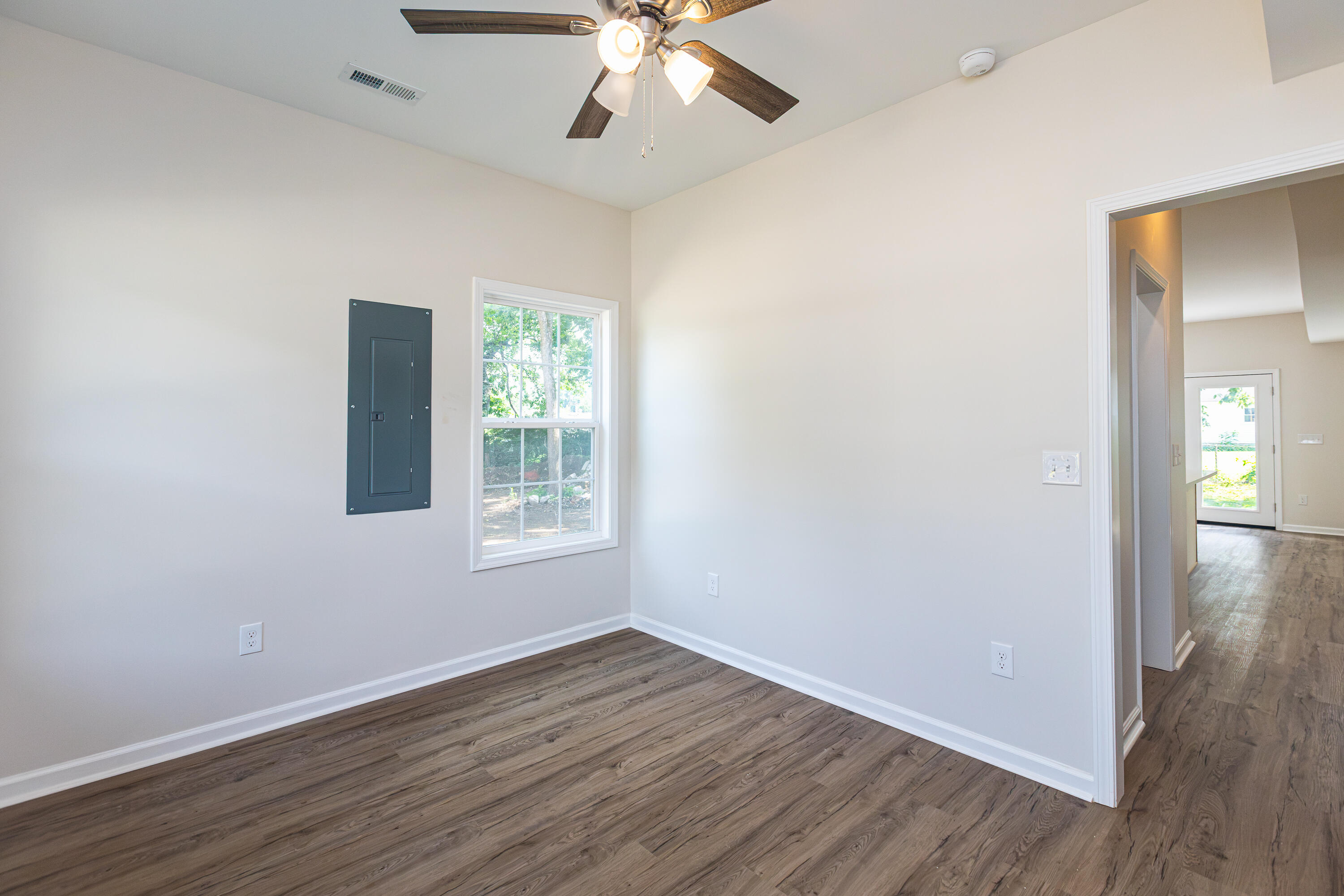 716 Harrison Trace Property Photo 3