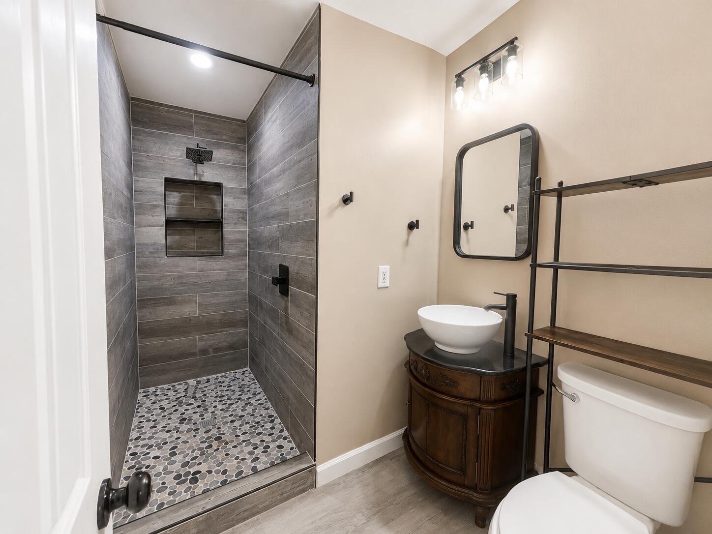 459 Alfa Drive Property Photo 17
