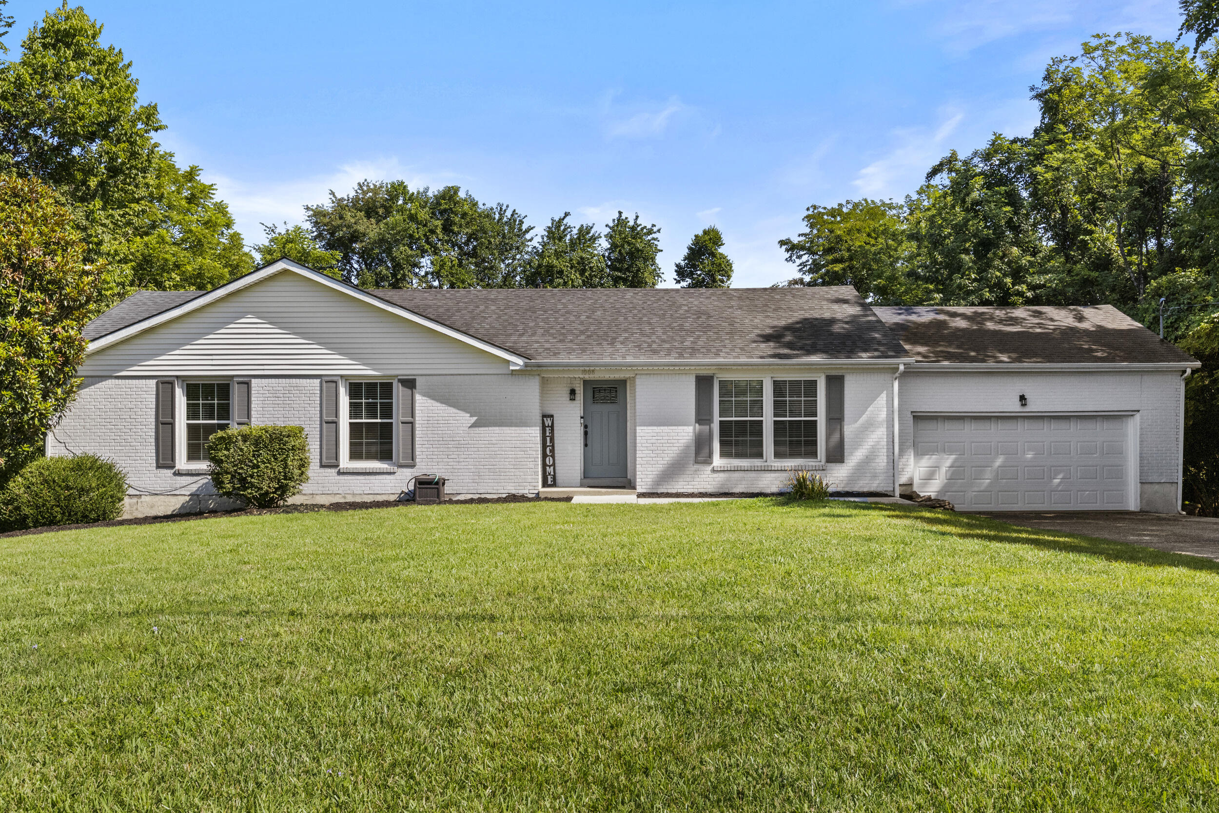 1008 Blackoak Drive Property Photo 2