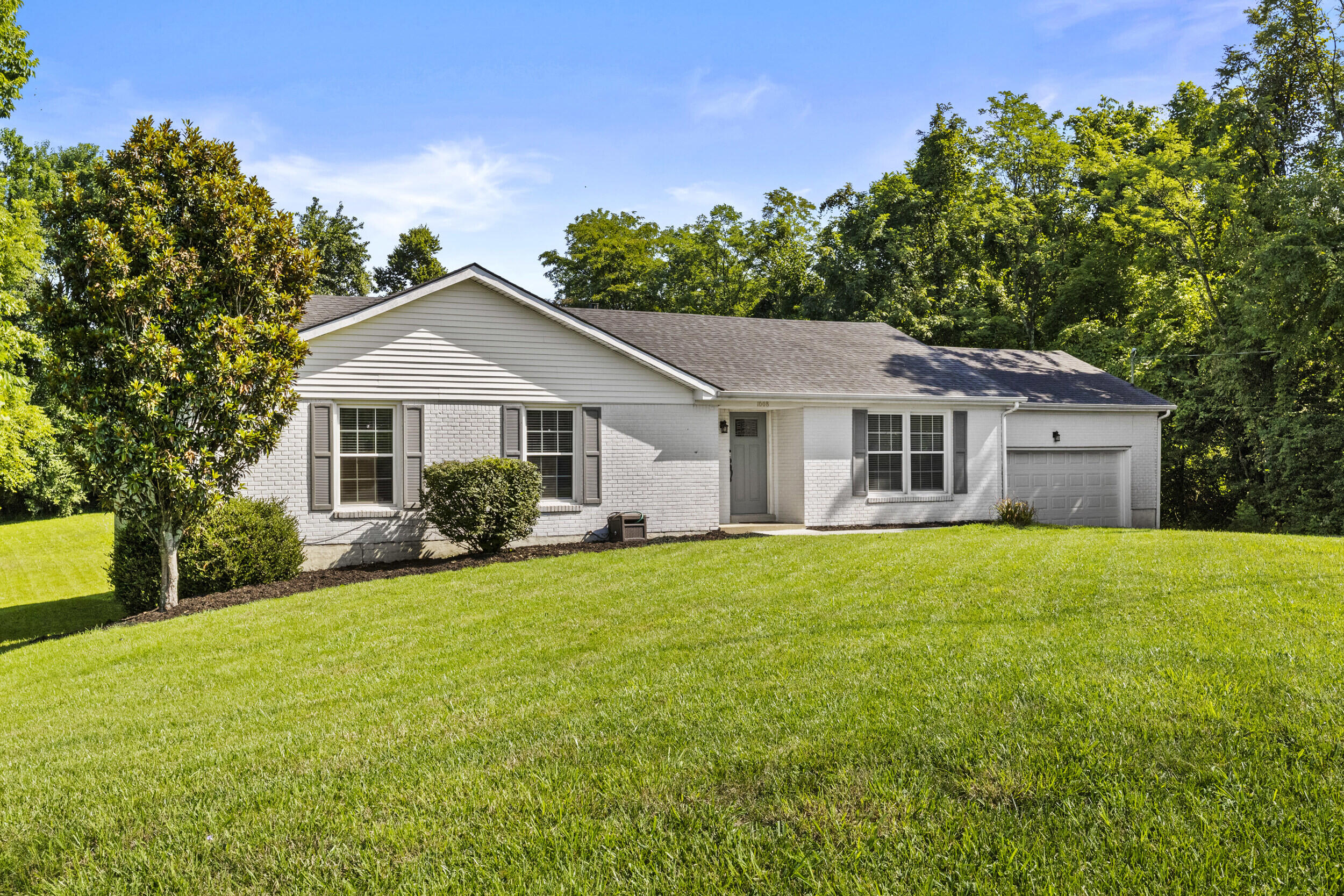 1008 Blackoak Drive Property Photo 4