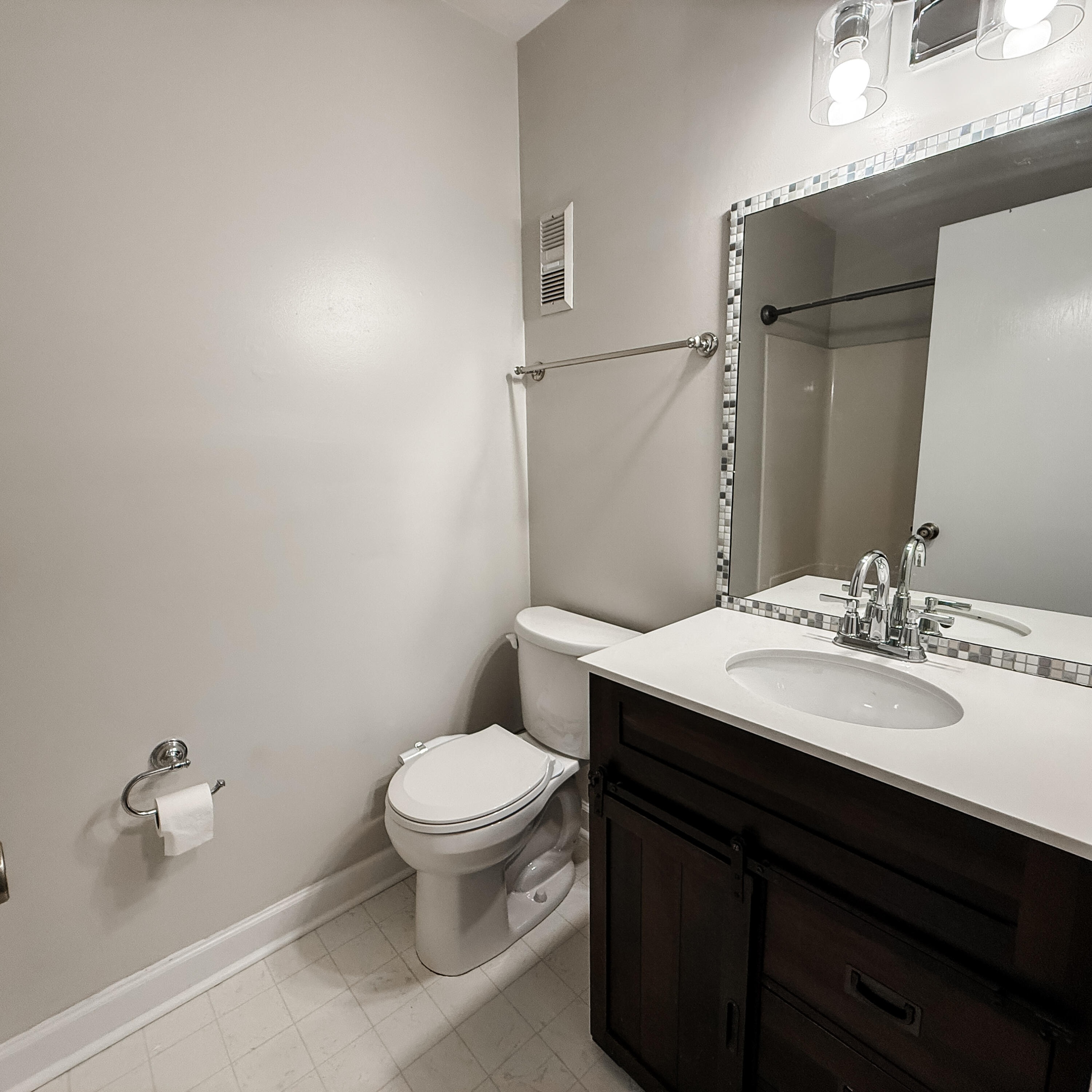 1566 Samara Glen Way Property Photo 11