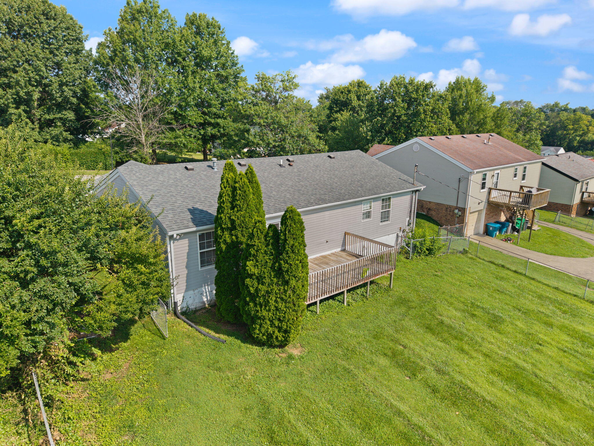 208 Hartland Drive Property Photo 4